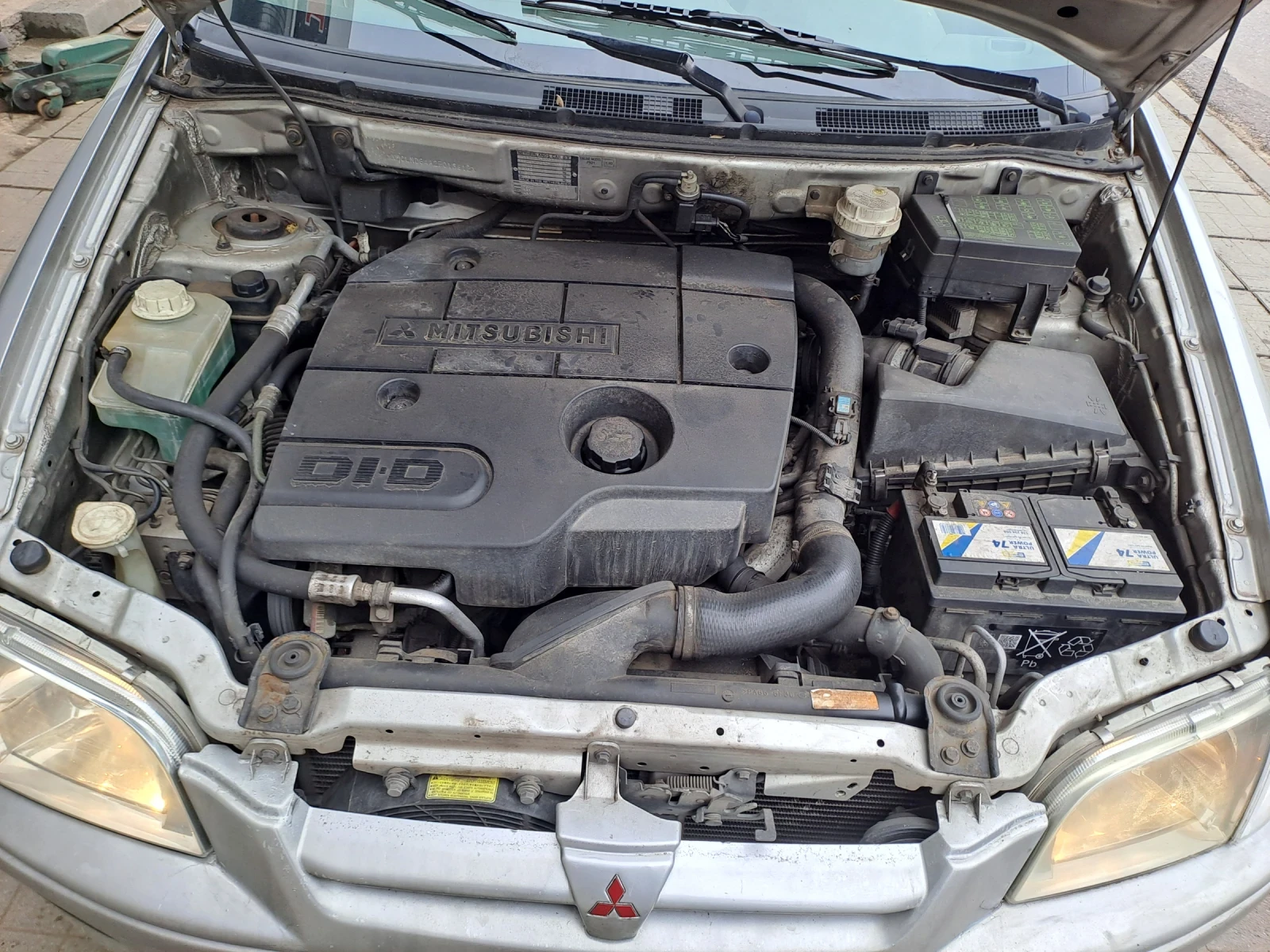 Mitsubishi Space star 1.8 DID, снимка 4 - Автомобили и джипове - 54081351