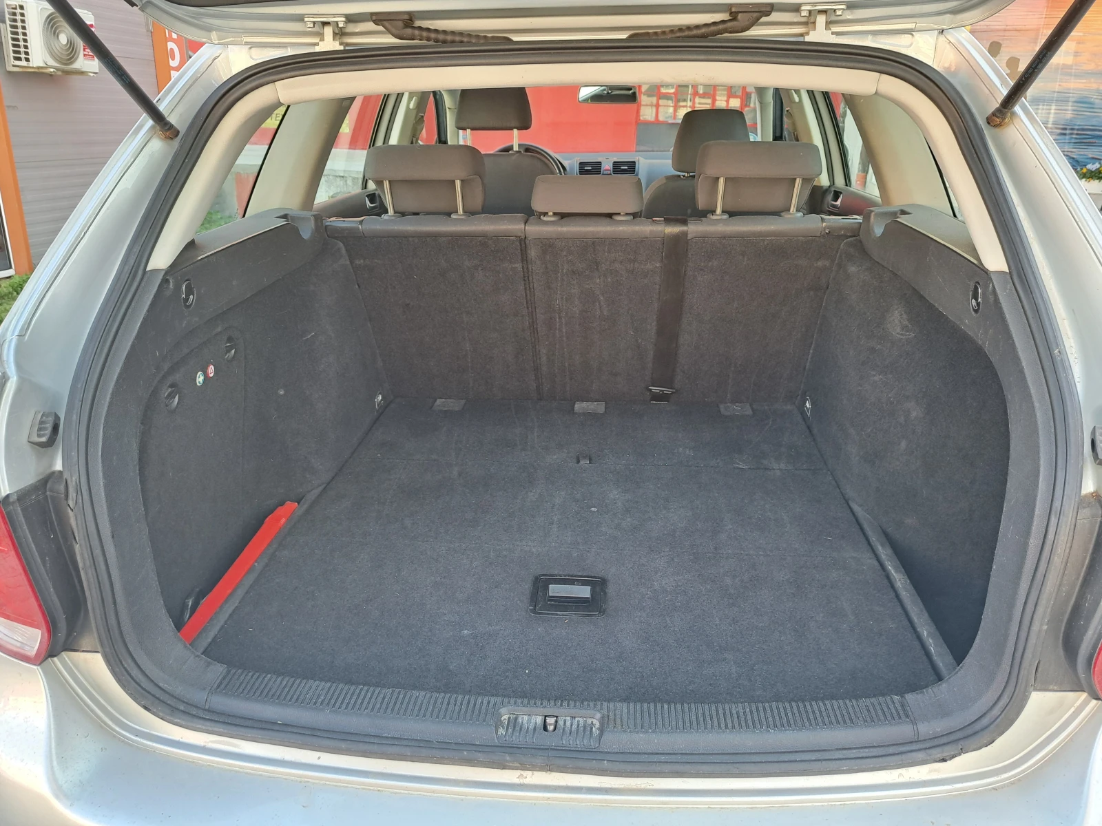 VW Golf 1.9, снимка 10 - Автомобили и джипове - 54108686