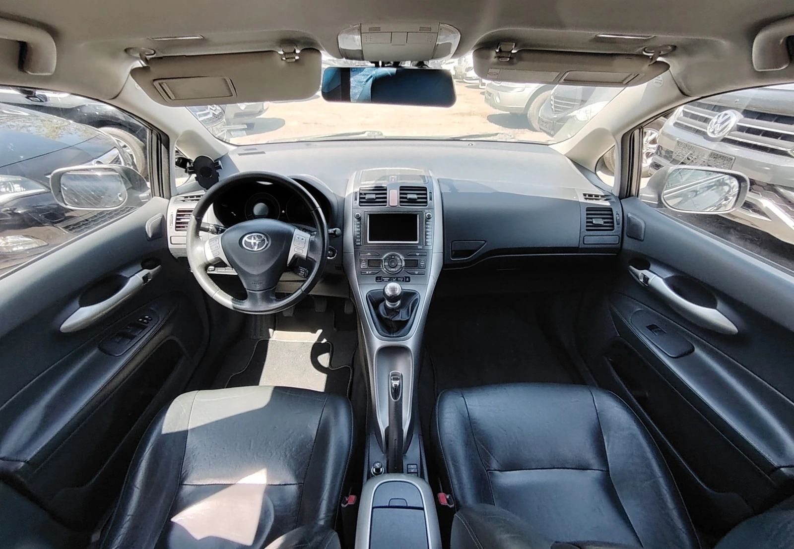 Toyota Auris 2.2D/SOLL, снимка 9 - Автомобили и джипове - 54231029