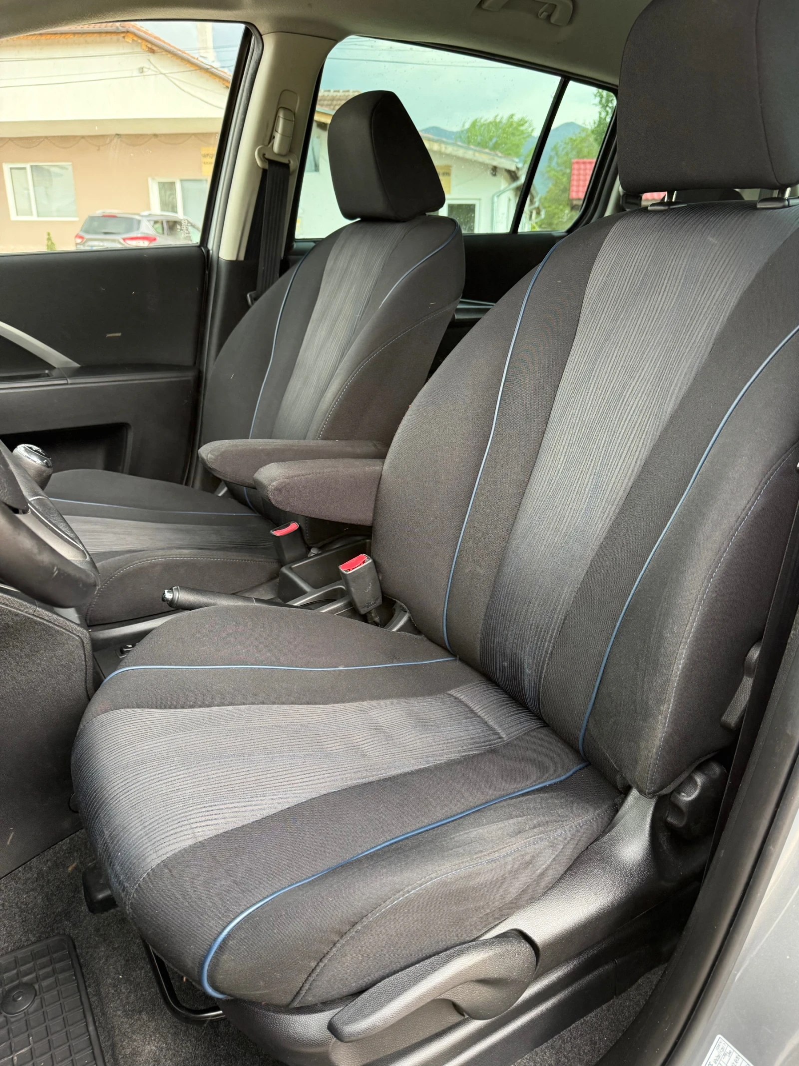 Mazda 5 1.8i* 7места* TOP, снимка 10 - Автомобили и джипове - 54400748