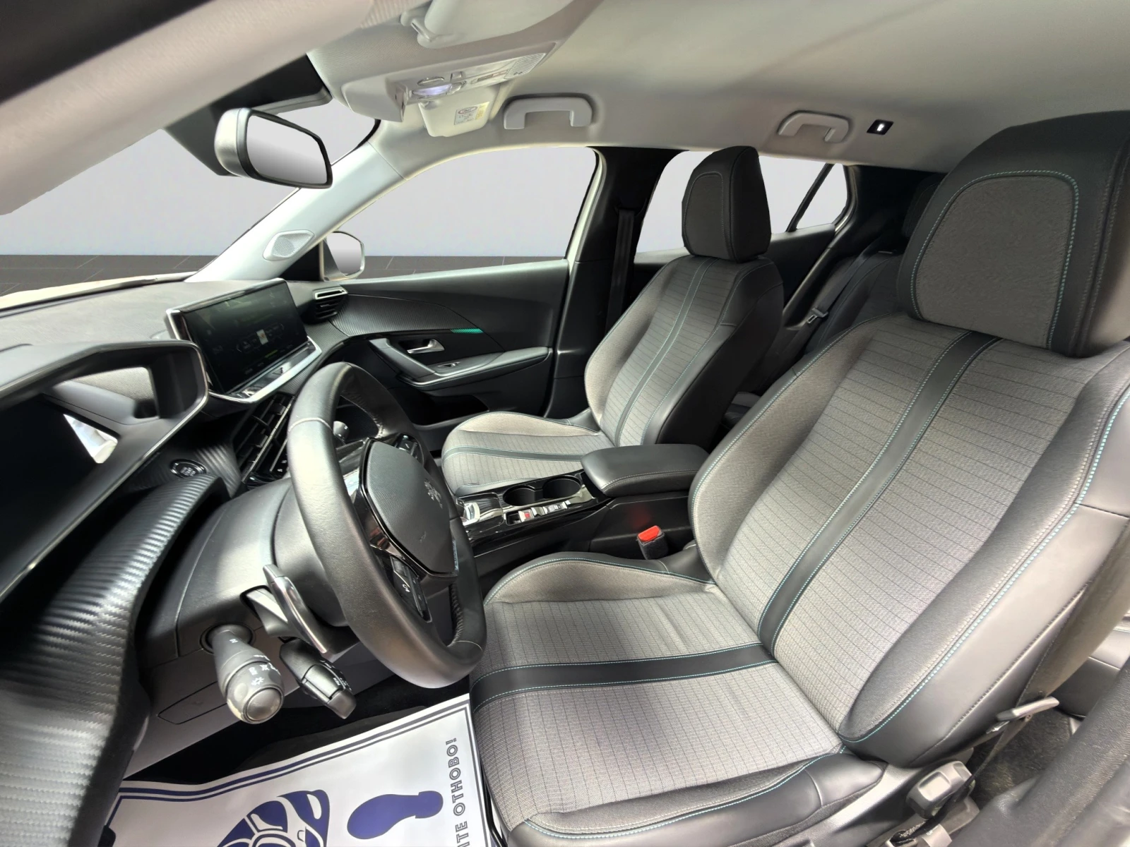 Peugeot 2008 ALLURE 1, 5 HDi Гаранция до 07.2028 г. Лизинг , снимка 10 - Автомобили и джипове - 54409855