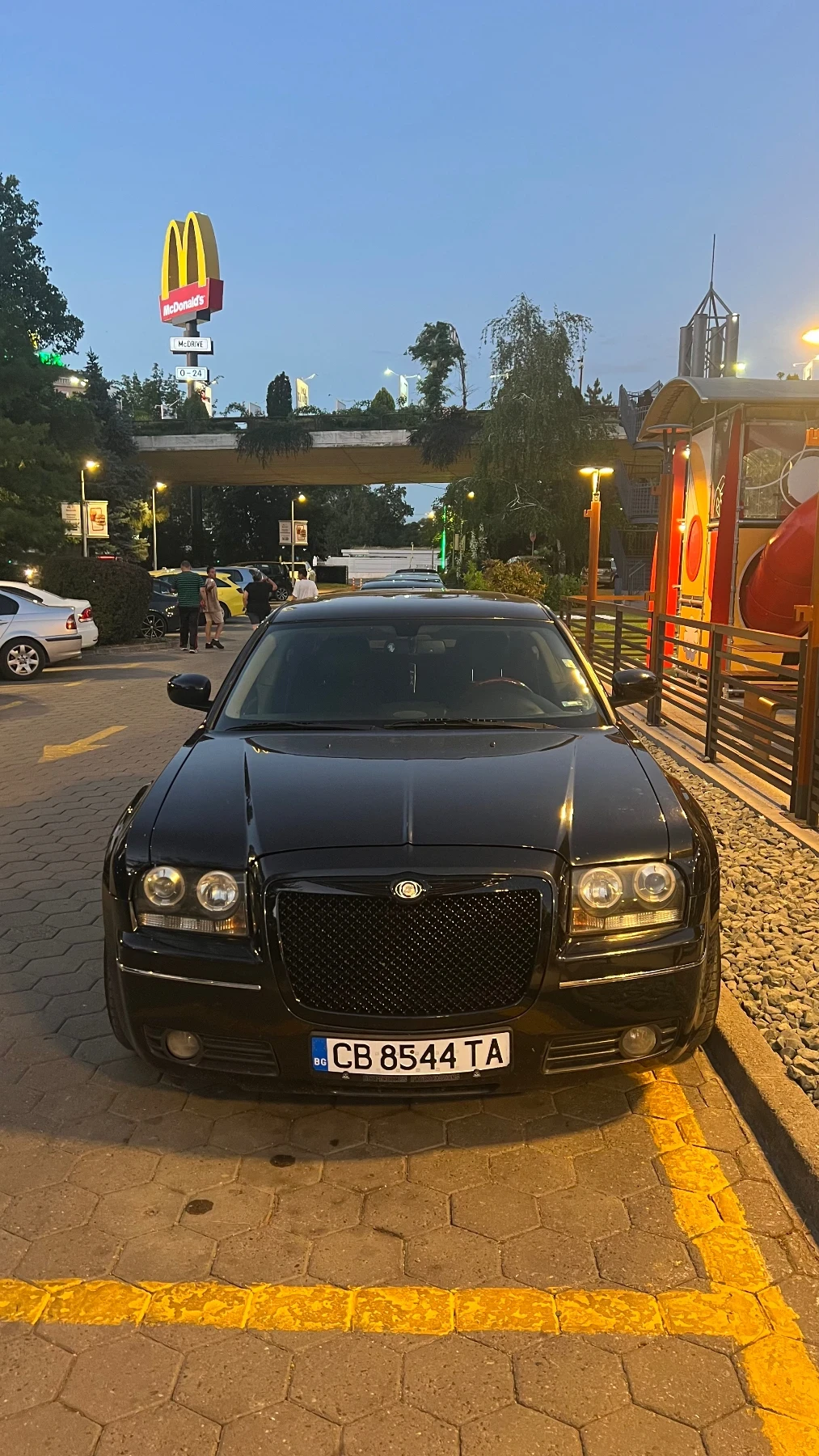 Chrysler 300c, снимка 9 - Автомобили и джипове - 54510028