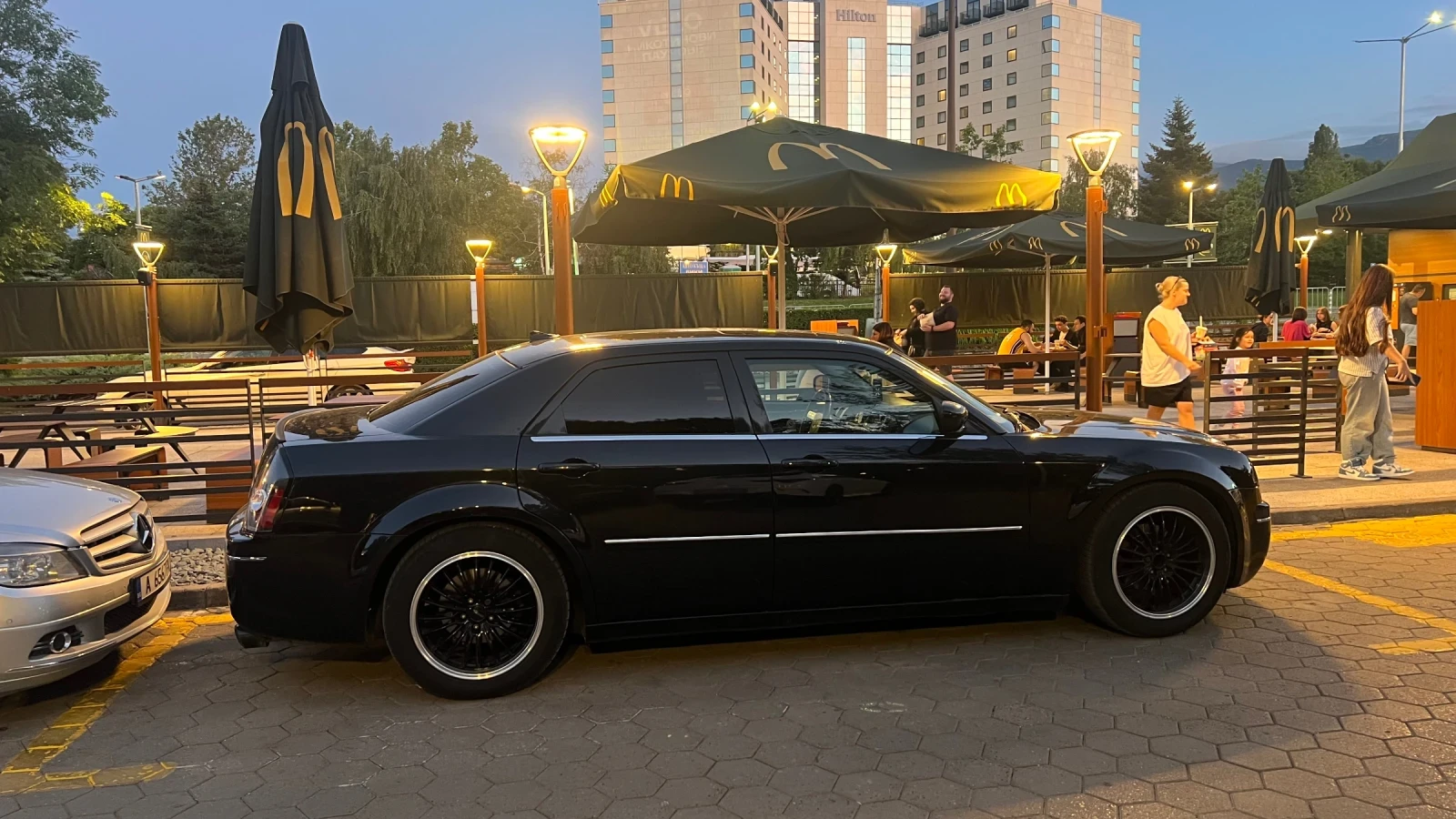 Chrysler 300c, снимка 11 - Автомобили и джипове - 54510028