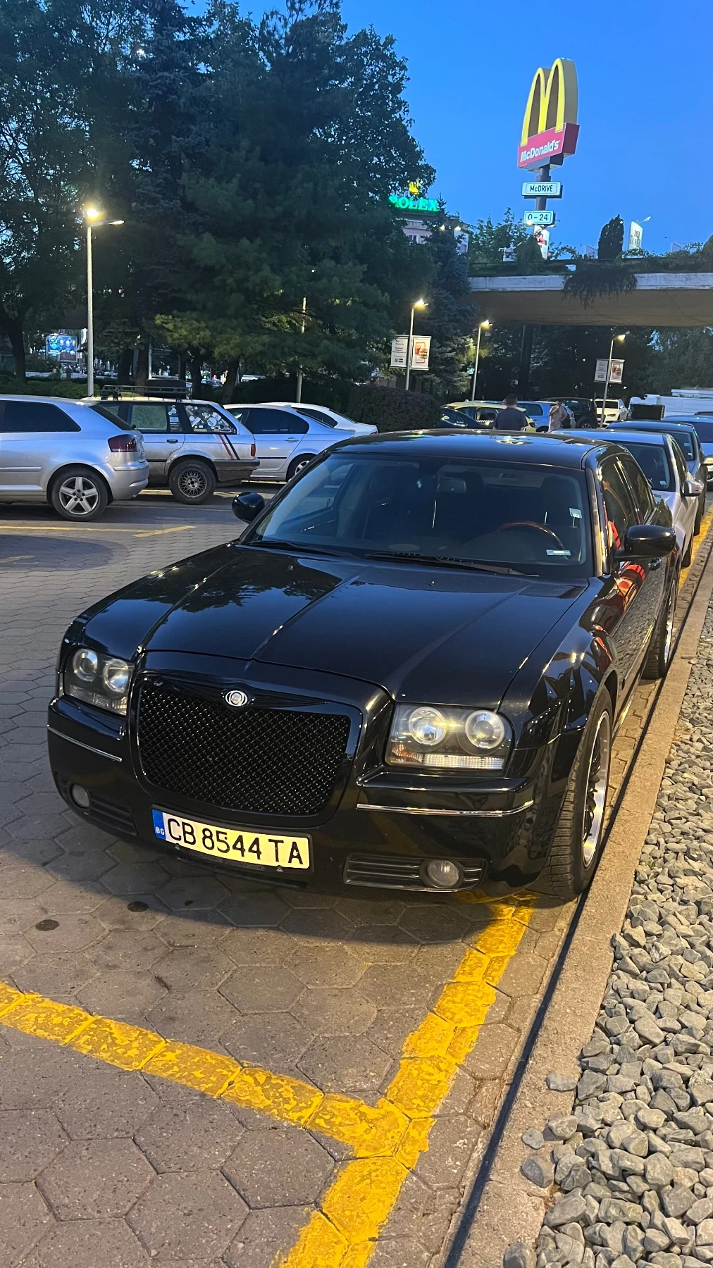 Chrysler 300c, снимка 8 - Автомобили и джипове - 54510028