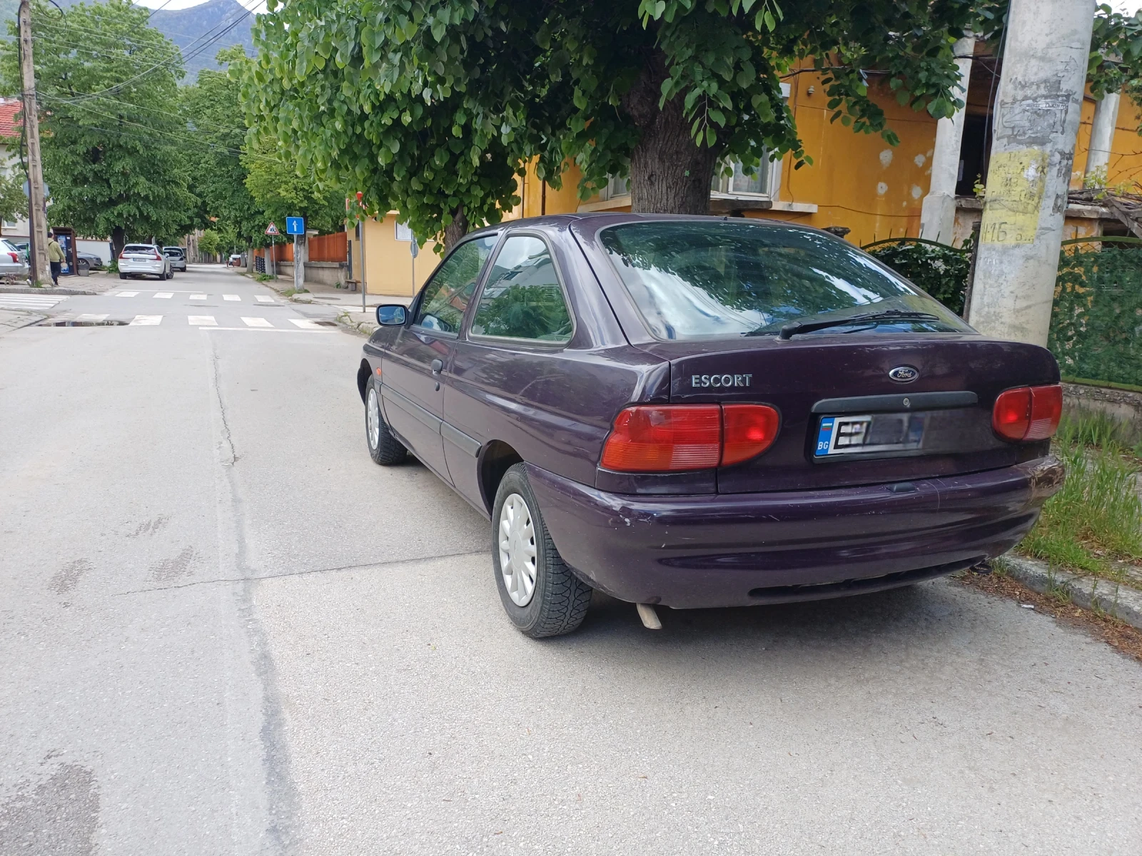 Ford Escort 1.3i | Mobile.bg � ����������� 4