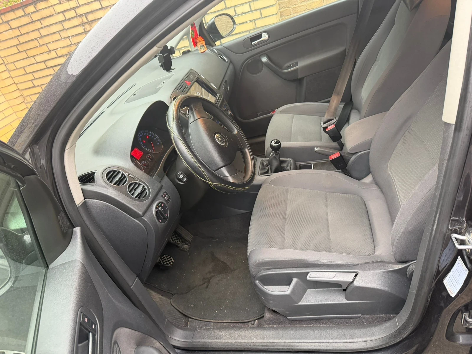 VW Golf 1.9TDi, снимка 9 - Автомобили и джипове - 54635770