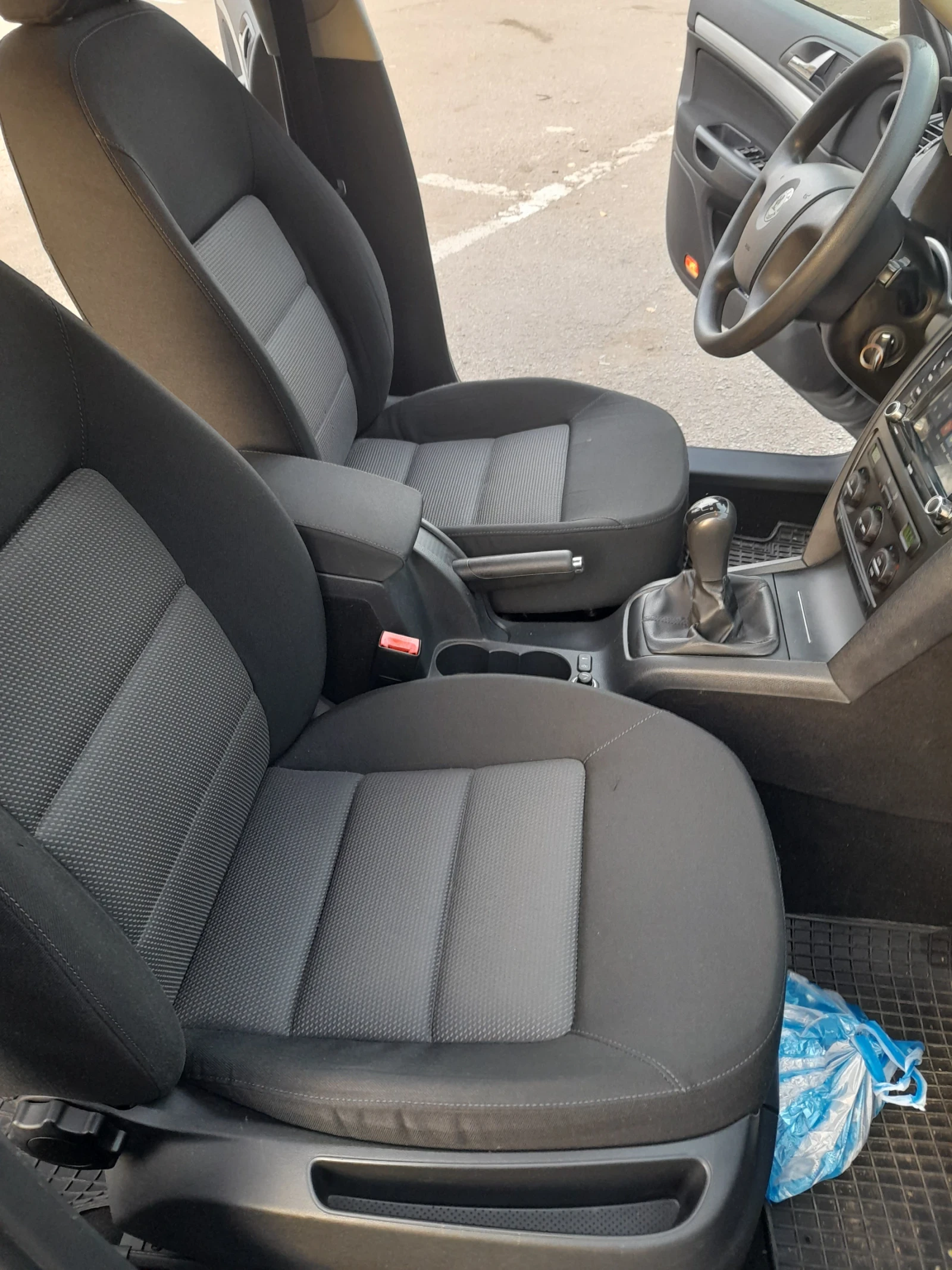 Skoda Octavia 1.9 TDI, снимка 16 - Автомобили и джипове - 54636627