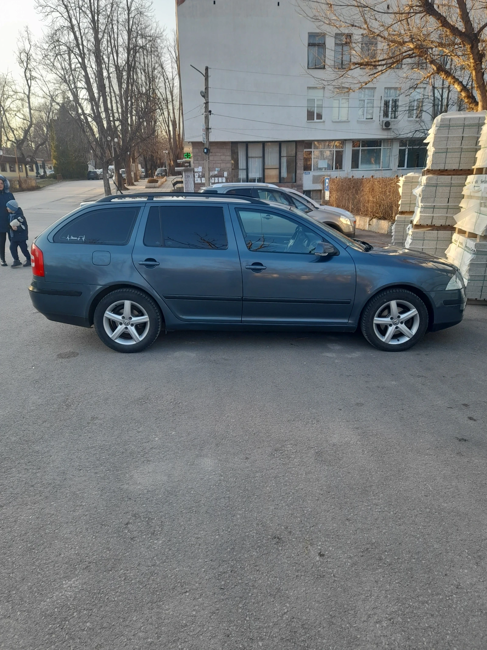 Skoda Octavia 1.9 TDI, снимка 11 - Автомобили и джипове - 54636627