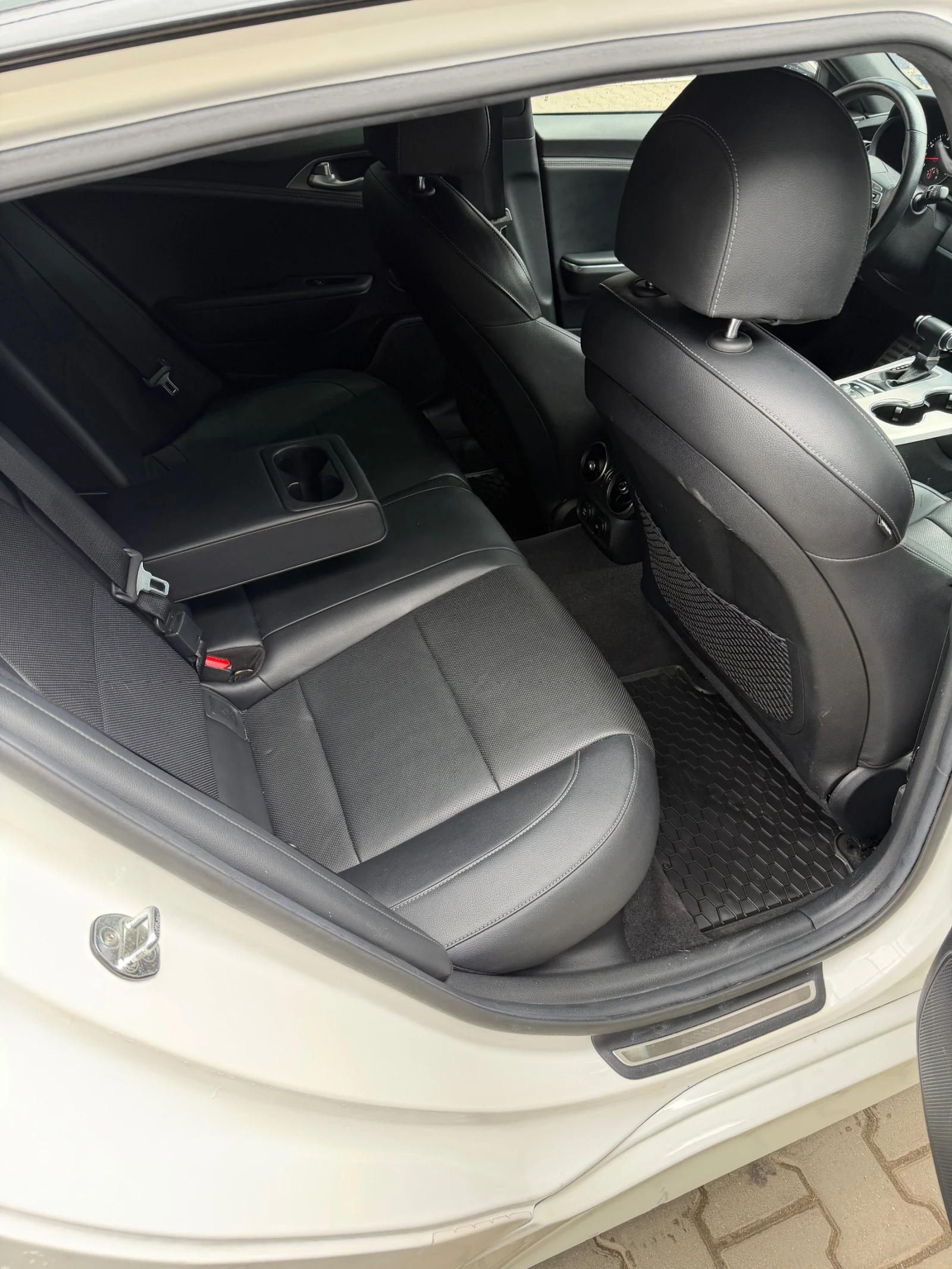 Kia Stinger KIA STINGER GT 3.3 V6, снимка 12 - Автомобили и джипове - 54683724