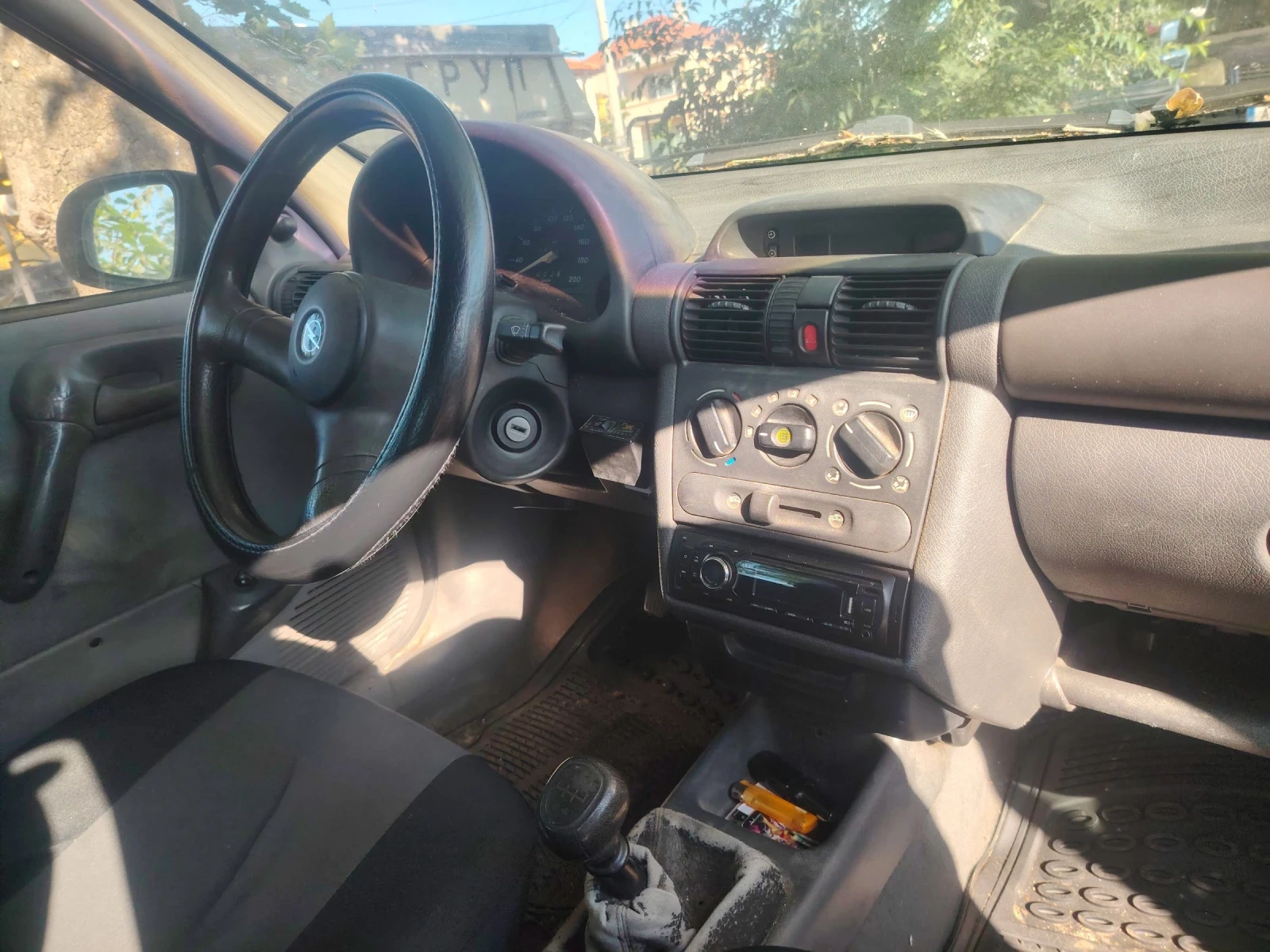 Opel Corsa 1.2i, снимка 6 - Автомобили и джипове - 54861587