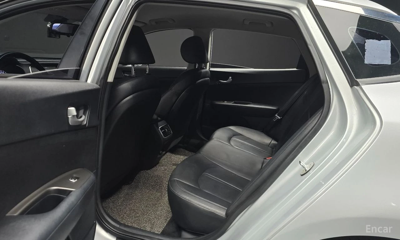 Kia K5 2.0* PRESTIGE* LPI* ПОДГРЕВ* ОБДУХВАНЕ* КАМЕРА* КЕ, снимка 16 - Автомобили и джипове - 54919430