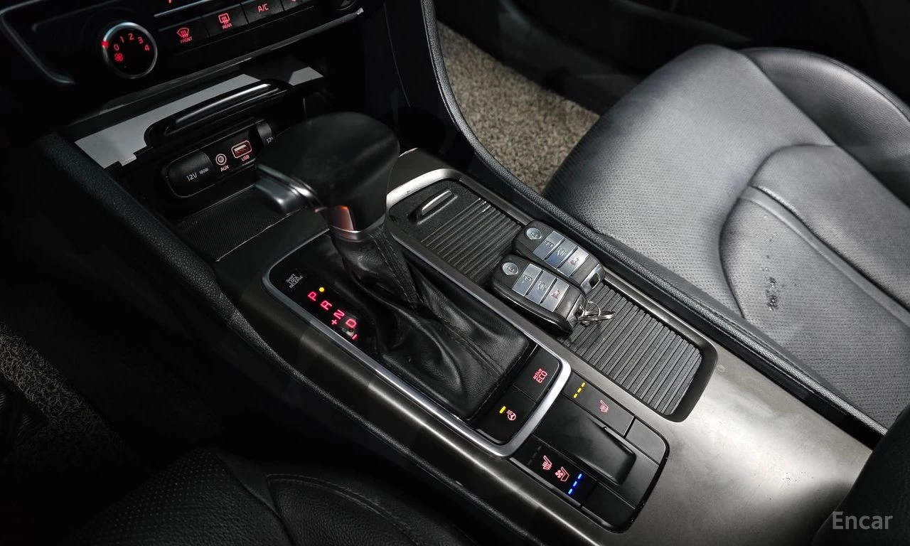 Kia K5 2.0* PRESTIGE* LPI* ПОДГРЕВ* ОБДУХВАНЕ* КАМЕРА* КЕ, снимка 12 - Автомобили и джипове - 54919430