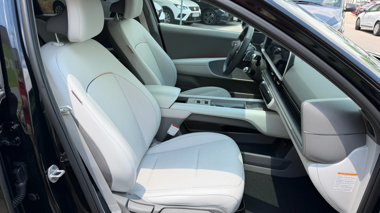 Hyundai Ioniq 6 В гаранция, 77, 4 Kwh, снимка 12 - Автомобили и джипове - 55000222