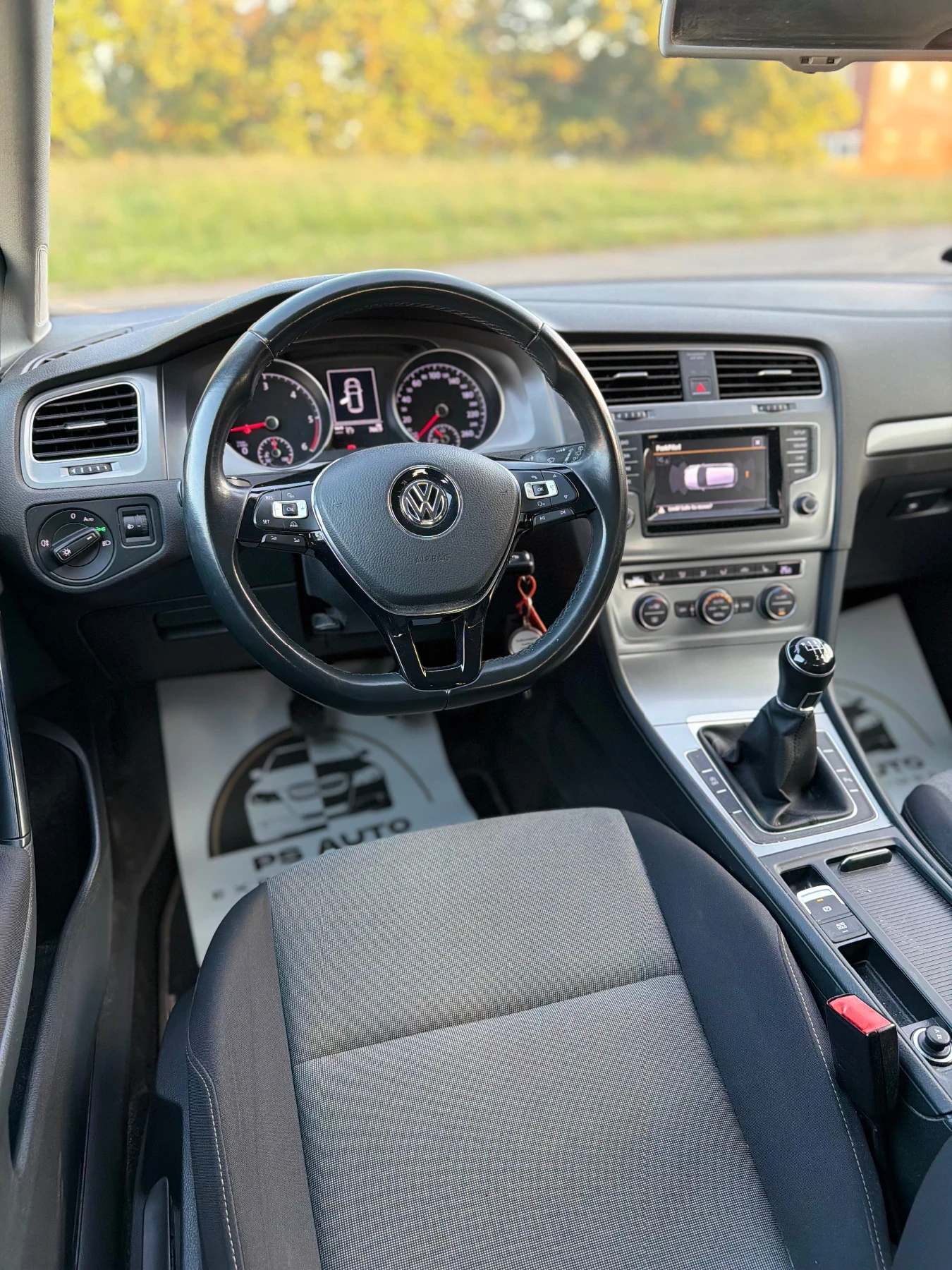 VW Golf 1.6TDI , снимка 14 - Автомобили и джипове - 55167953