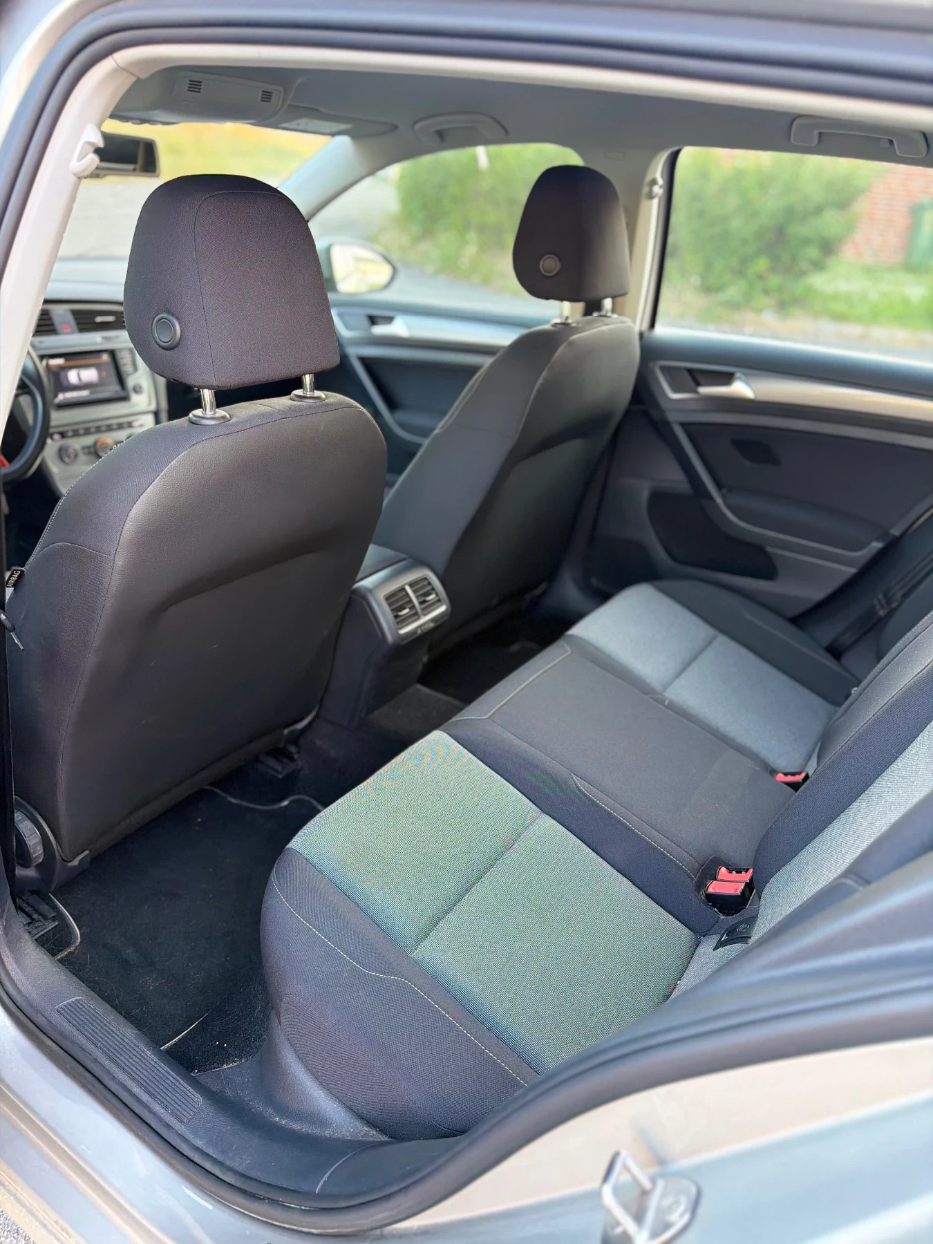 VW Golf 1.6TDI , снимка 7 - Автомобили и джипове - 55167953
