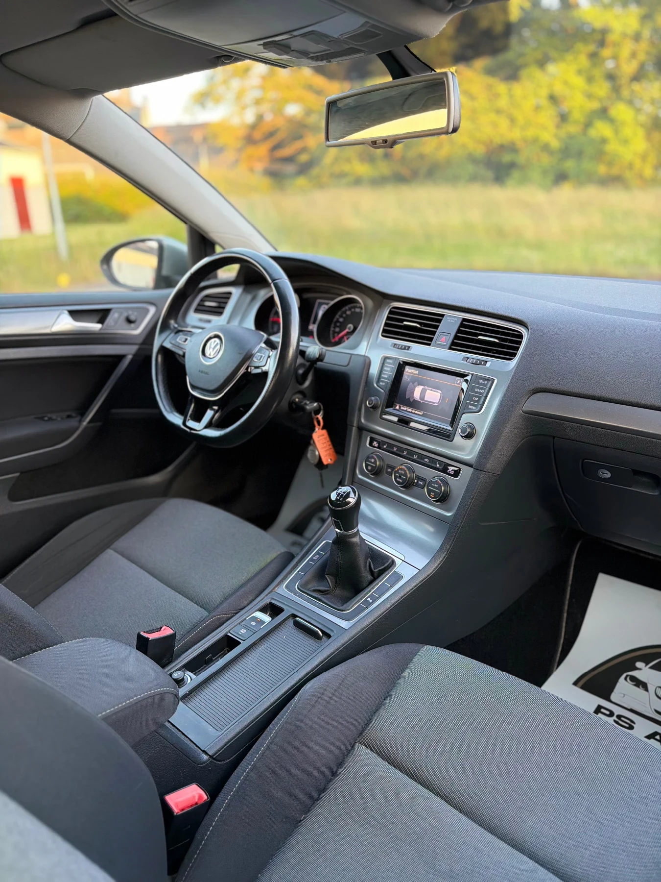 VW Golf 1.6TDI , снимка 5 - Автомобили и джипове - 55167953
