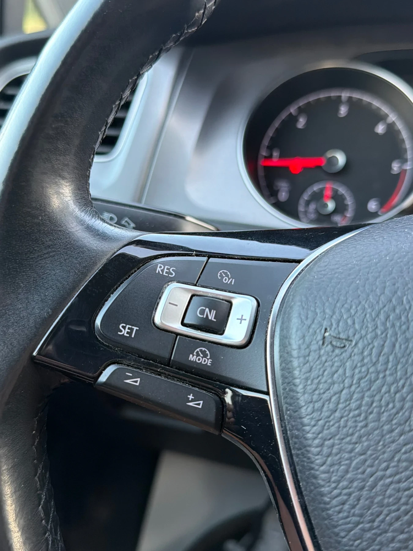 VW Golf 1.6TDI , снимка 12 - Автомобили и джипове - 55167953