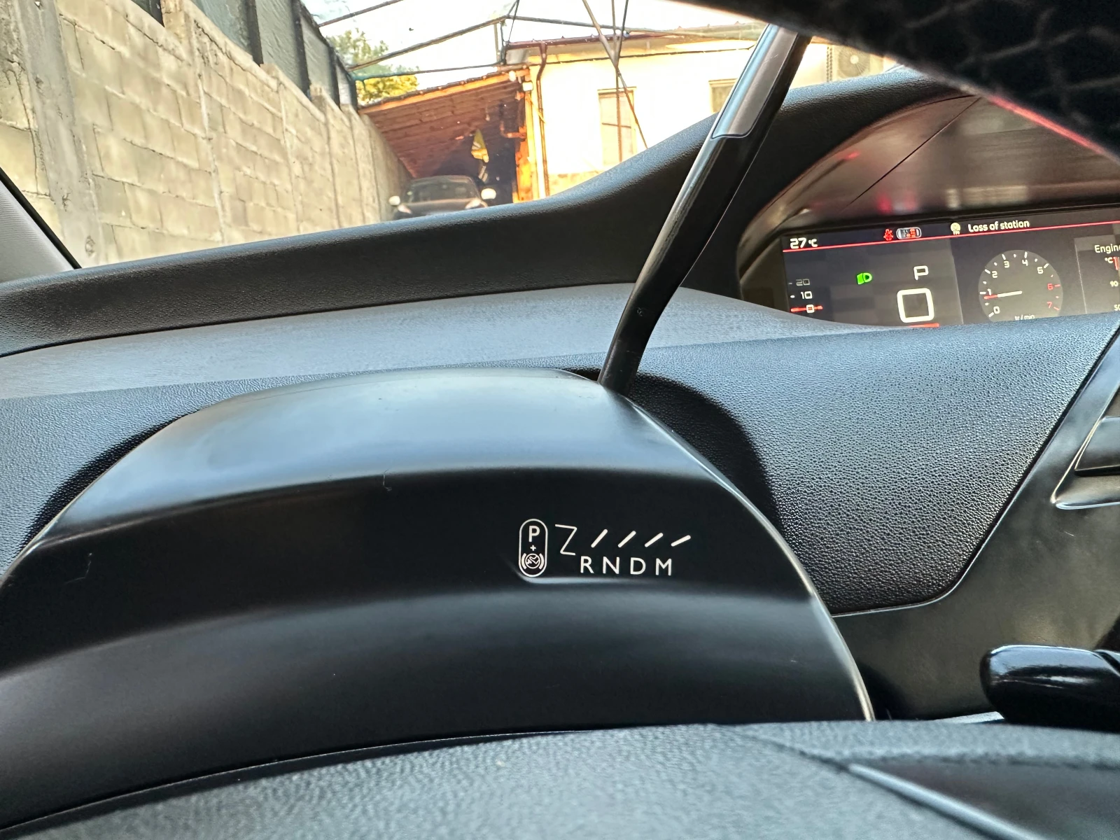 Citroen C4 Picasso 1.6 Blue-HDi Автоматик Реални километри, снимка 16 - Автомобили и джипове - 55710695