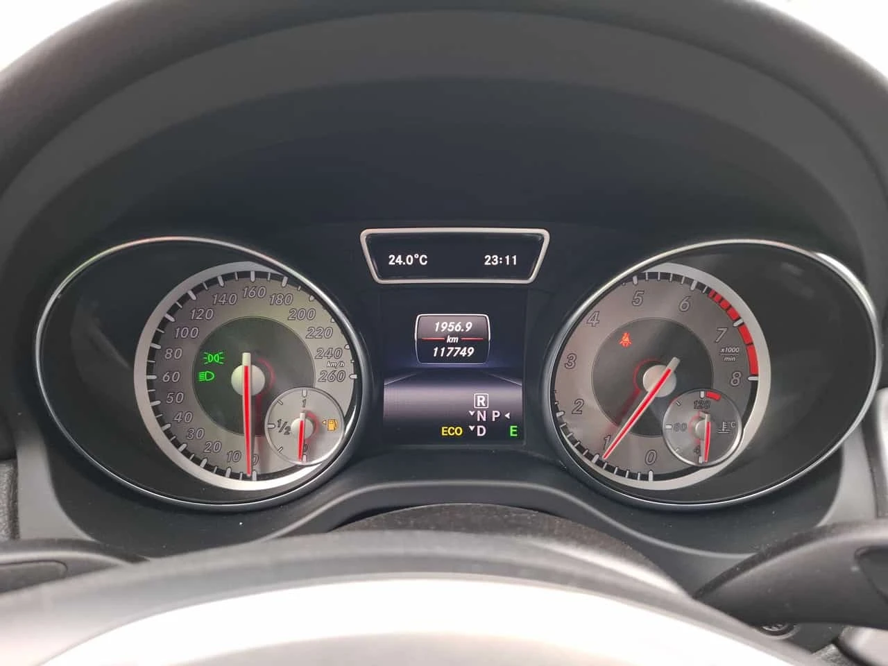Mercedes-Benz CLA 250 / CAMERA / CARFAX / АВТОКРЕДИТ, снимка 8 - Автомобили и джипове - 55782296