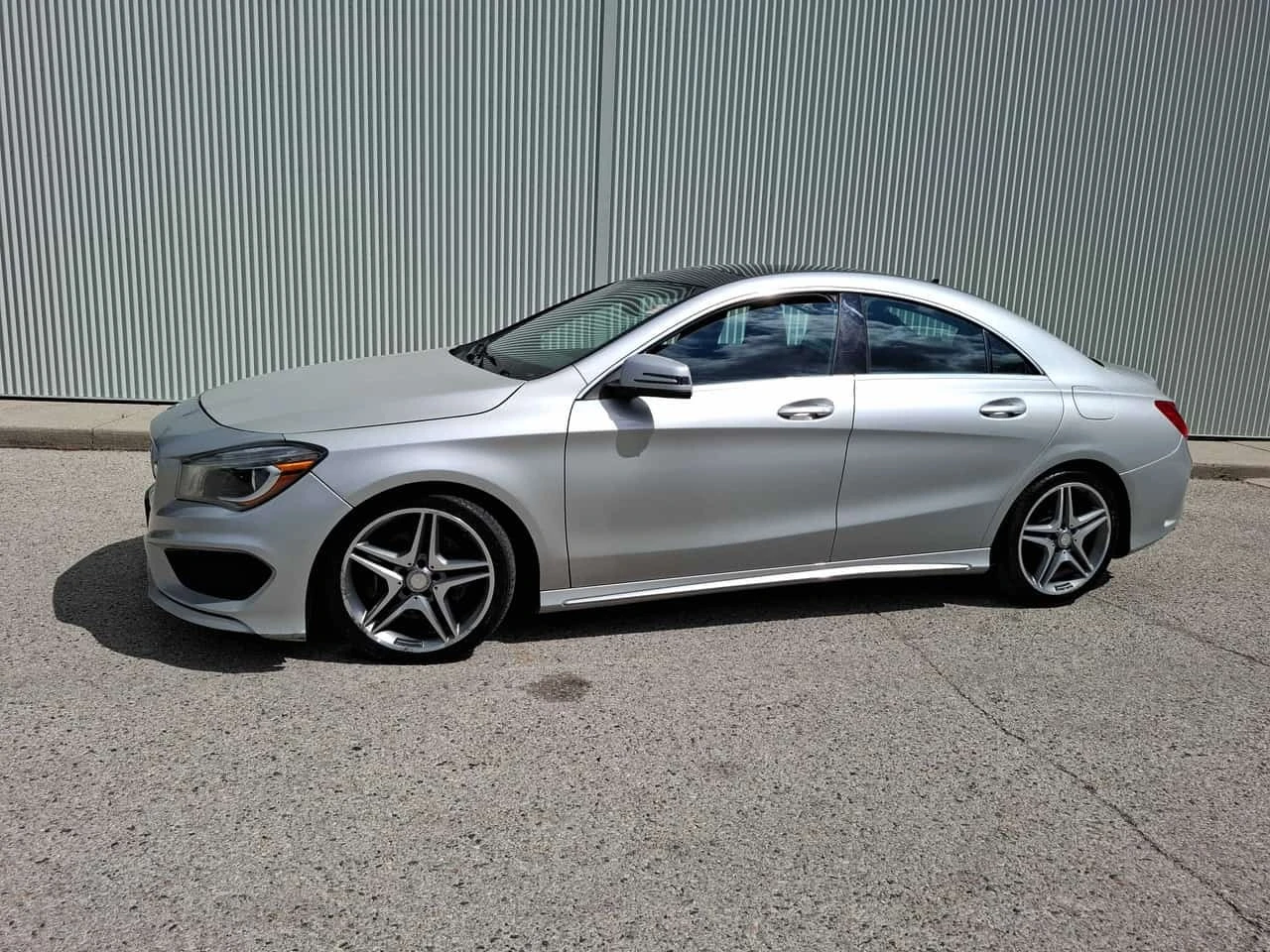 Mercedes-Benz CLA 250 / CAMERA / CARFAX / АВТОКРЕДИТ, снимка 2 - Автомобили и джипове - 55782296