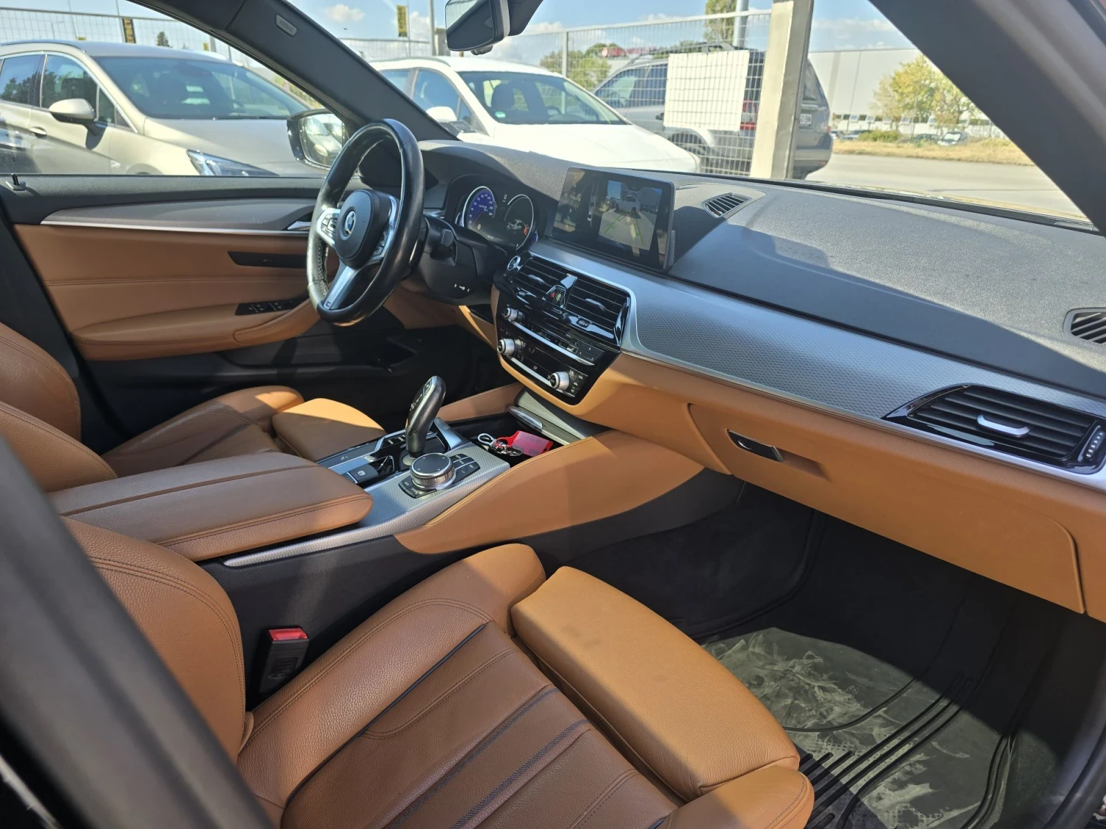 BMW 550 xDrive, снимка 10 - Автомобили и джипове - 56068569