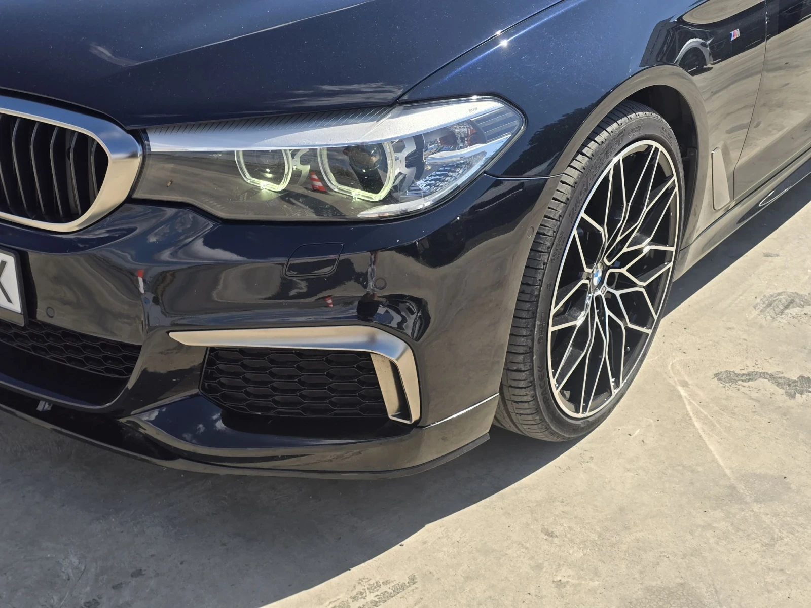 BMW 550 xDrive, снимка 14 - Автомобили и джипове - 56068569