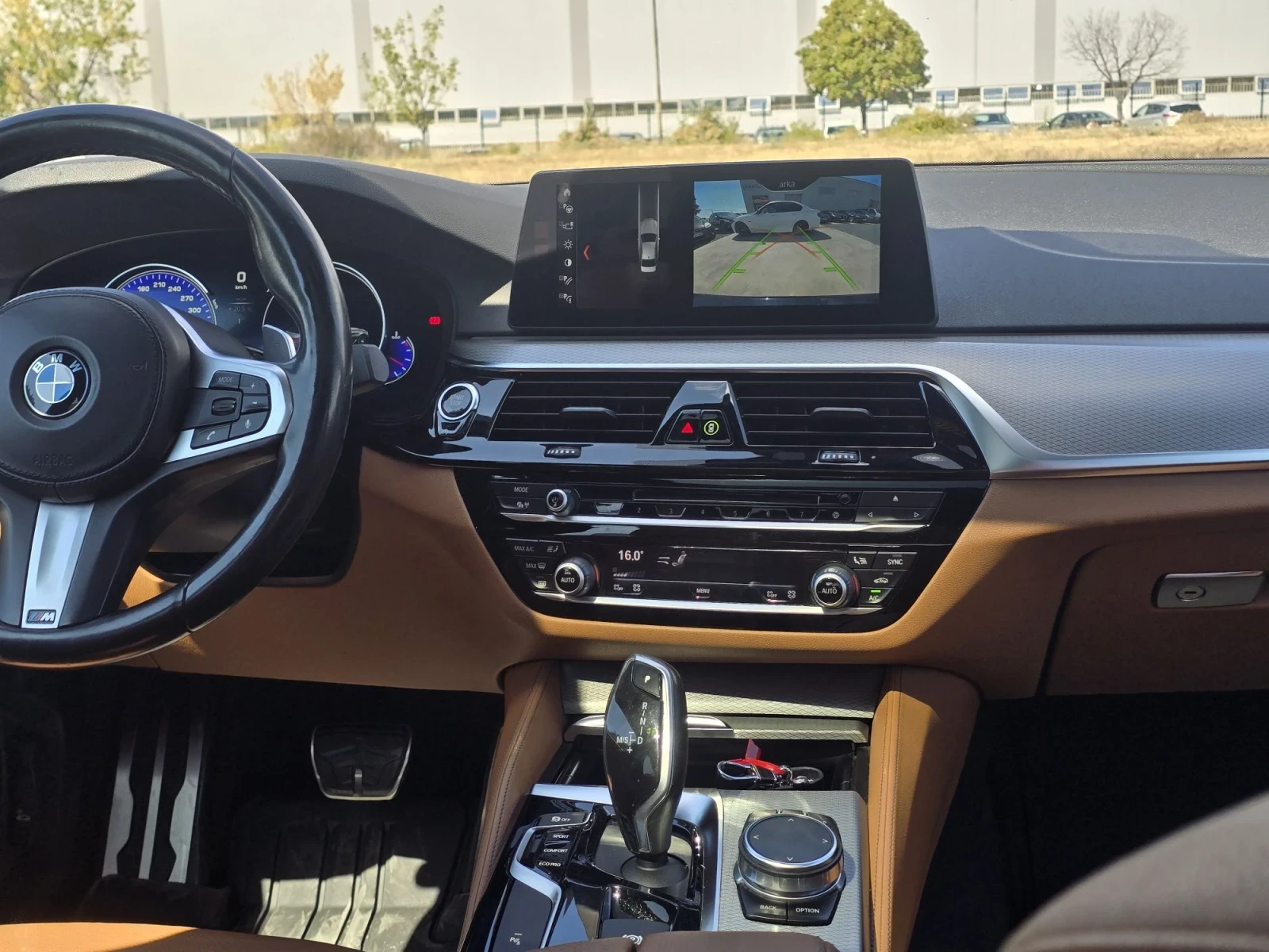 BMW 550 xDrive, снимка 17 - Автомобили и джипове - 56068569