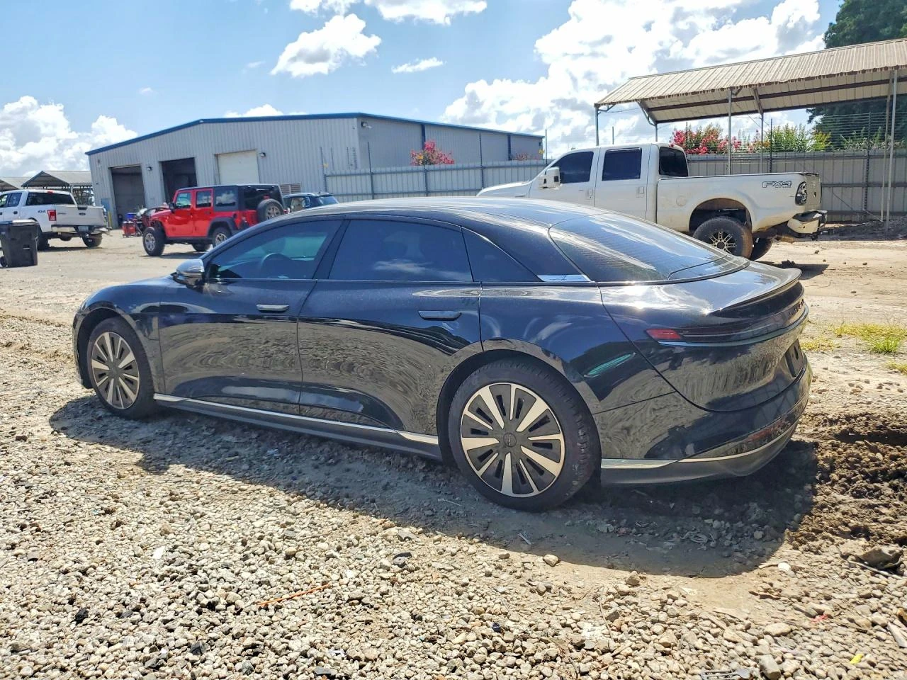 Lucid Air Grand Touring PURE* AWD* КАМЕРА* ПОДГРЕВ* ОБДУХ* 360* ДИСТРОНИК*, снимка 4 - Автомобили и джипове - 56073820