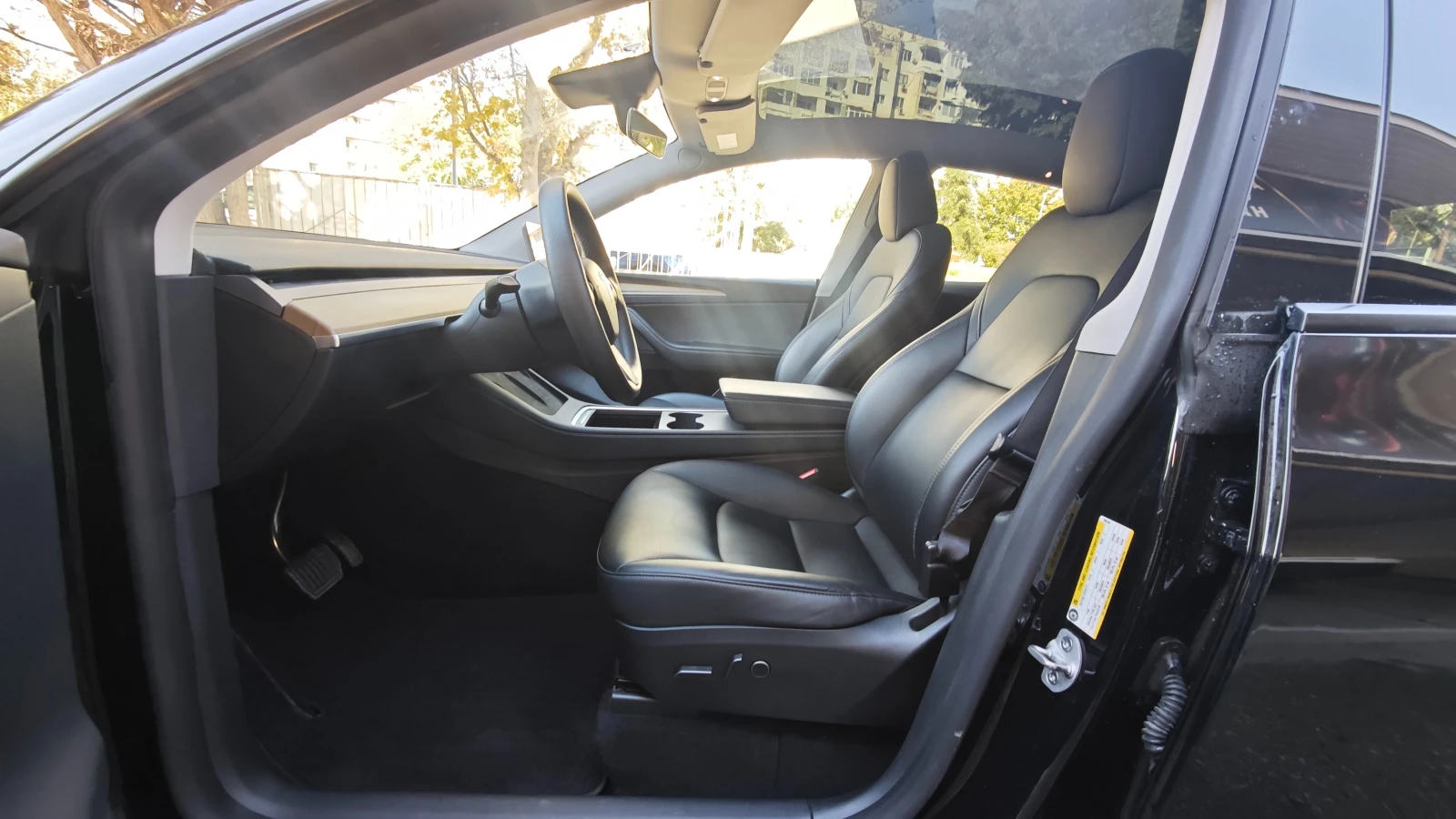 Tesla Model Y LFP, снимка 11 - Автомобили и джипове - 56228613