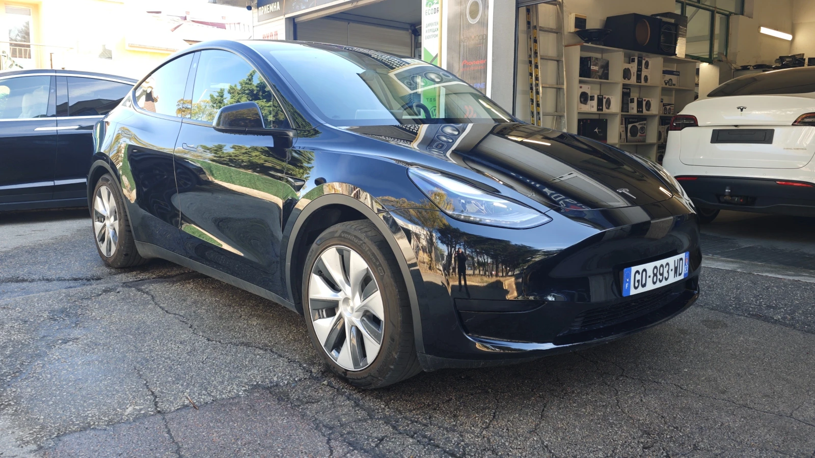 Tesla Model Y LFP, снимка 3 - Автомобили и джипове - 56228613