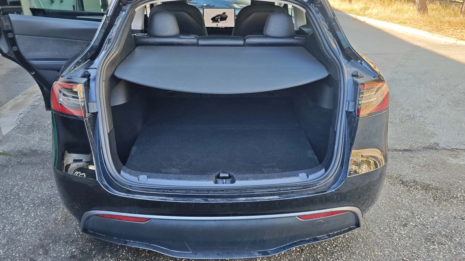 Tesla Model Y LFP, снимка 8 - Автомобили и джипове - 56228613