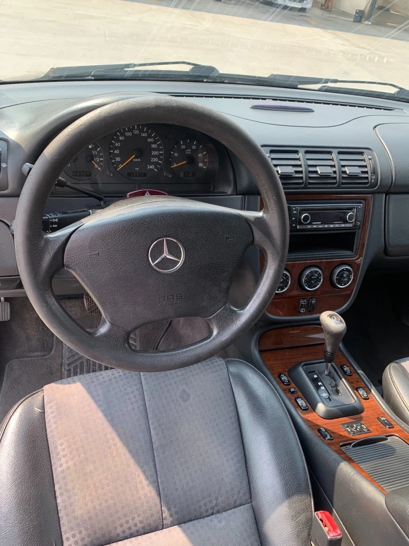 Mercedes-Benz ML 270, снимка 7 - Автомобили и джипове - 47540980