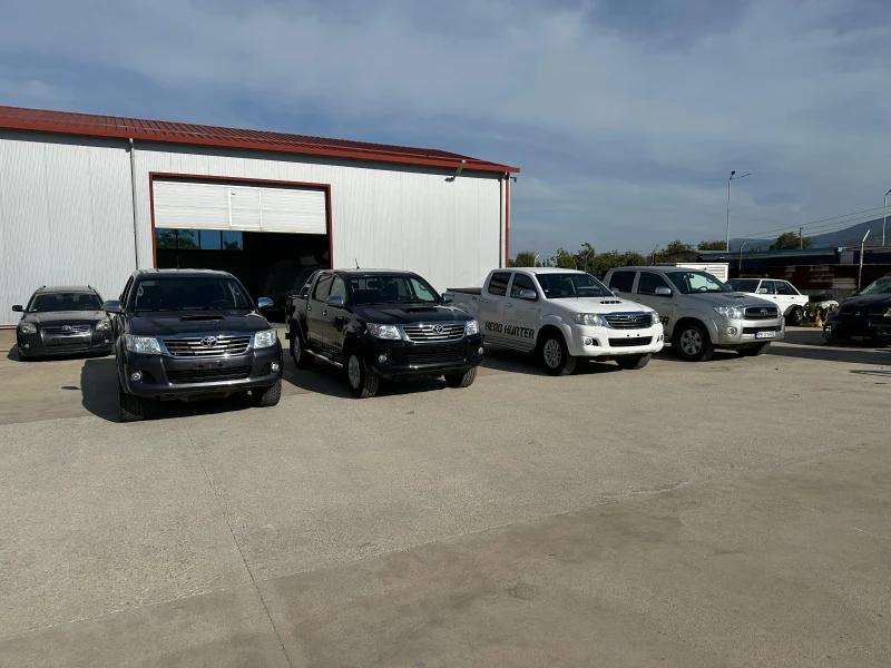 Toyota Hilux 4х4, снимка 16 - Автомобили и джипове - 51630113