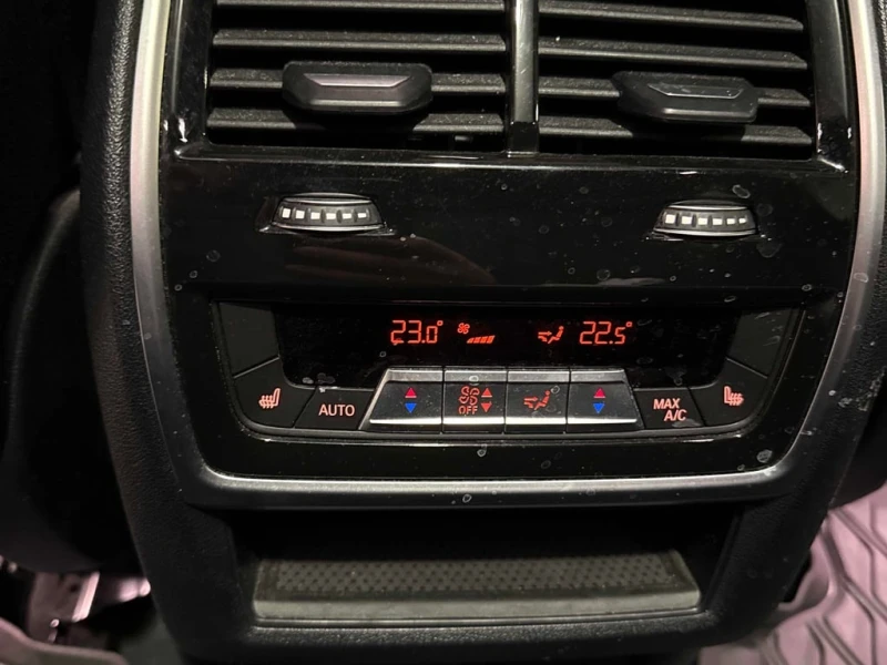 BMW X5 * xDrive40i * CARFAX * БЕЗ ПЪРВОНАЧАЛНА ВНОСКА, снимка 14 - Автомобили и джипове - 52714491