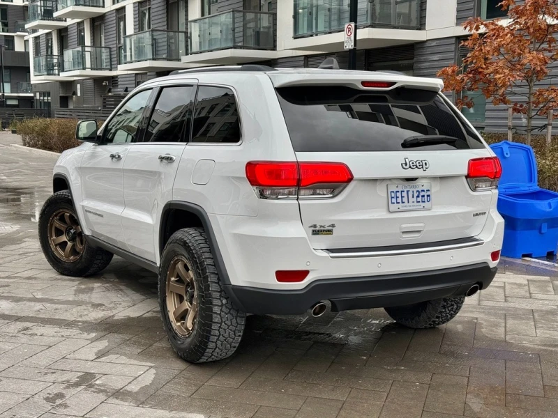 Jeep Grand cherokee 5.7 * * CARFAX * * АВТО КРЕДИТ * * , снимка 4 - Автомобили и джипове - 53136593