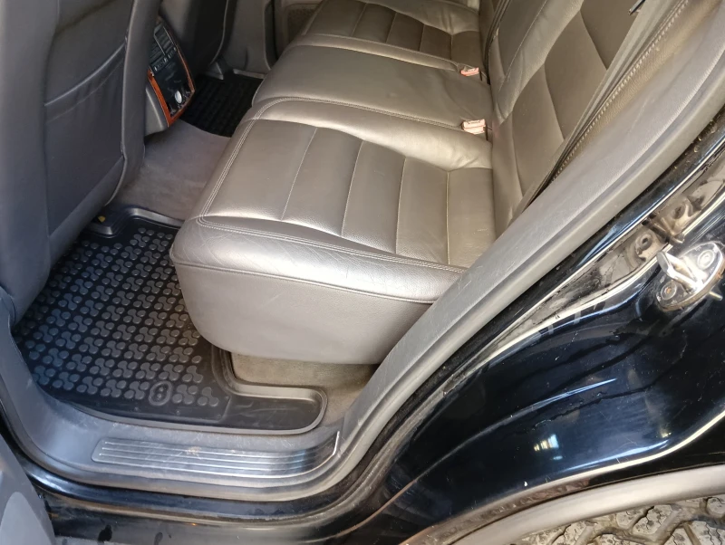 VW Touareg 3.2 Benzin/LPG/На пружини!, снимка 8 - Автомобили и джипове - 53144921