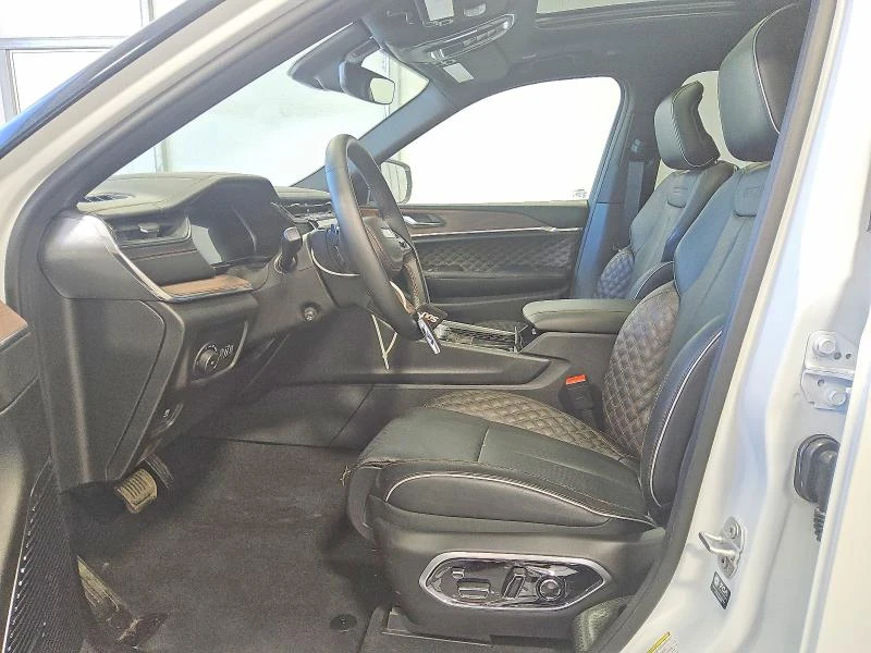 Jeep Grand cherokee L SUMMIT , снимка 7 - Автомобили и джипове - 53380892