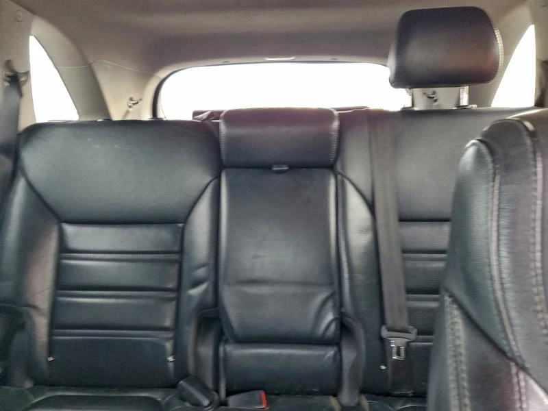 Kia Sorento 3.3L 6 Front-wheel Drive, снимка 11 - Автомобили и джипове - 53713622