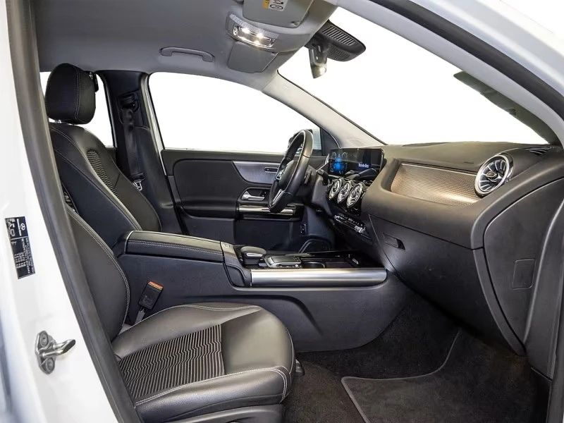 Mercedes-Benz EQA 250* 360 CAM* LED* CARPLAY* , снимка 11 - Автомобили и джипове - 53957576