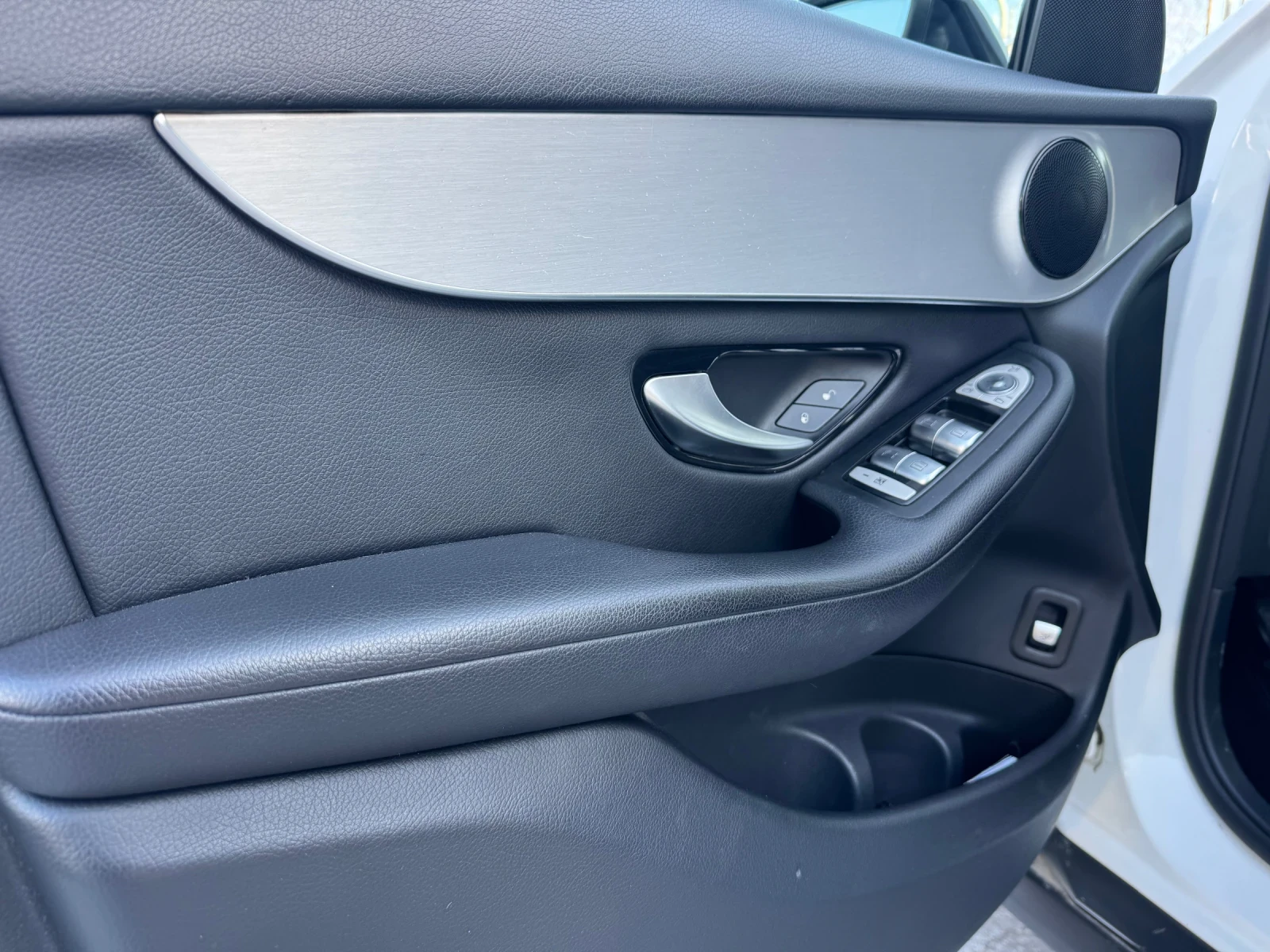 Mercedes-Benz GLC 220 Mercedes GLC Coupe 220d / Автоматик / Кожа, снимка 16 - Автомобили и джипове - 53814966