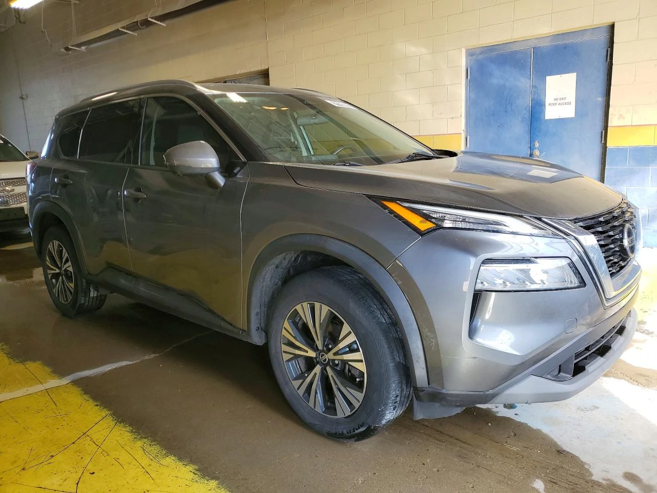 Nissan Rogue SV, снимка 2 - Автомобили и джипове - 53958152