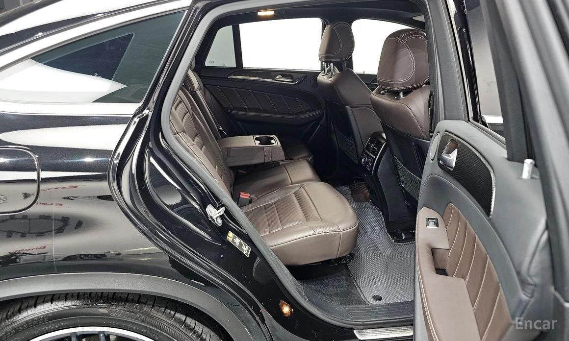 Mercedes-Benz GLE 63 S AMG * COUPE* 4MATIC* HARMAN* KARDON* КАМЕРИ* 360* ОБДУ, снимка 10 - Автомобили и джипове - 54127149