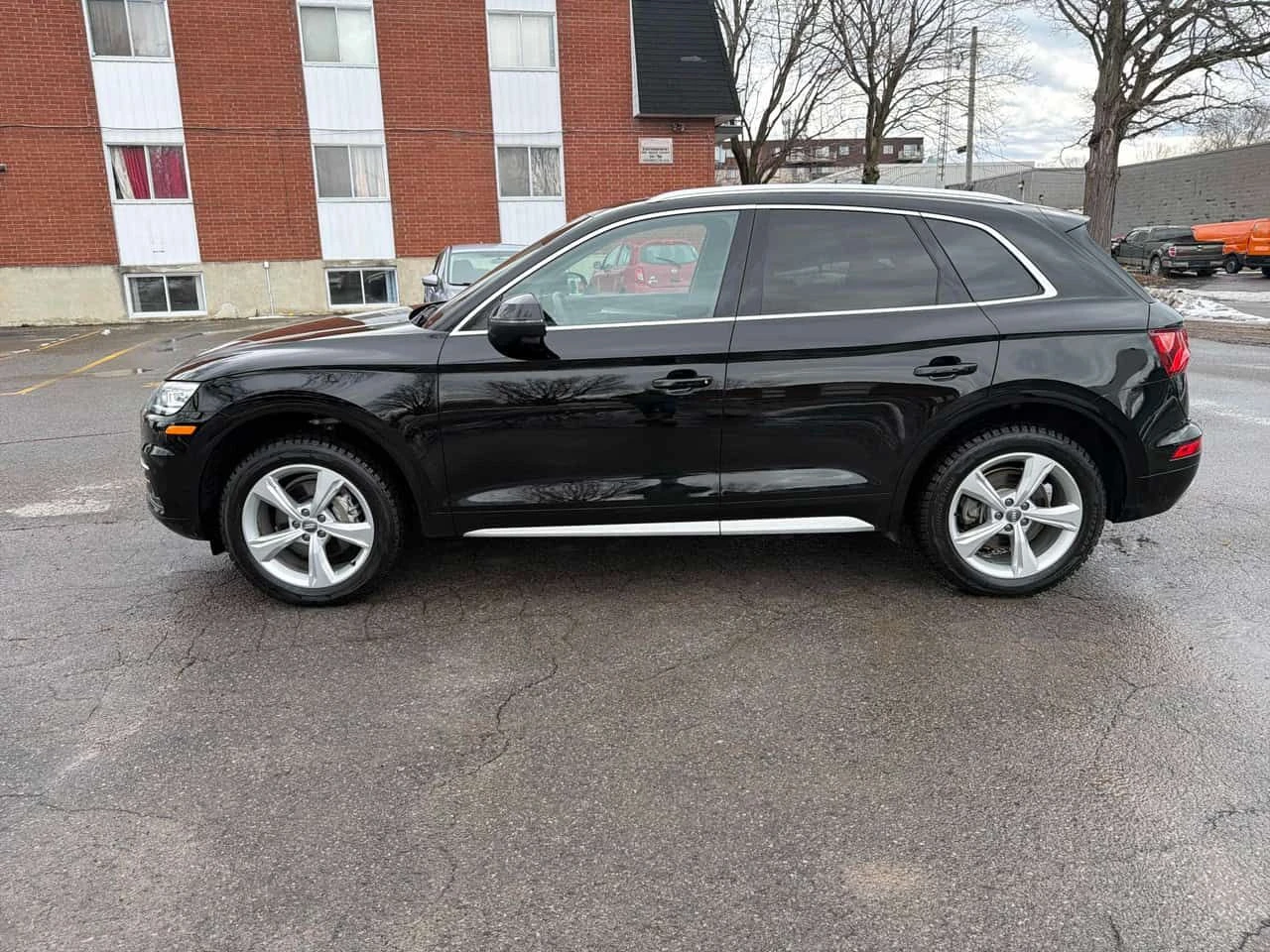 Audi Q5 * Progressiv * ПОДГРЕВ * КАМЕРА * ПАМЕТ * NAVI, снимка 2 - Автомобили и джипове - 54209104