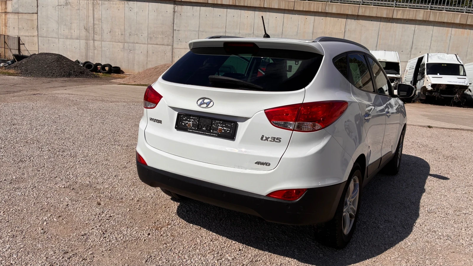 Hyundai IX35 2, 0 4х4, снимка 3 - Автомобили и джипове - 54752822