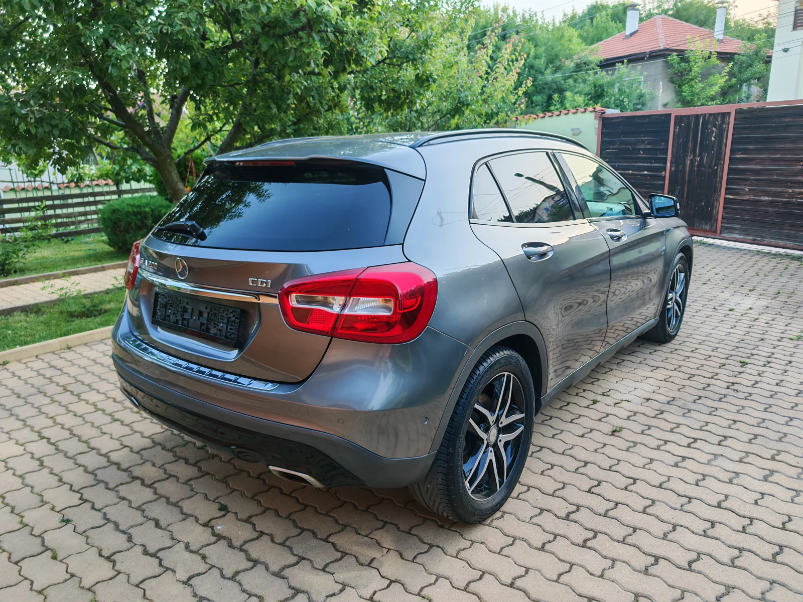 Mercedes-Benz GLA 200 2.2CDI-136к.с.-АВТОМАТИК, снимка 4 - Автомобили и джипове - 55098468