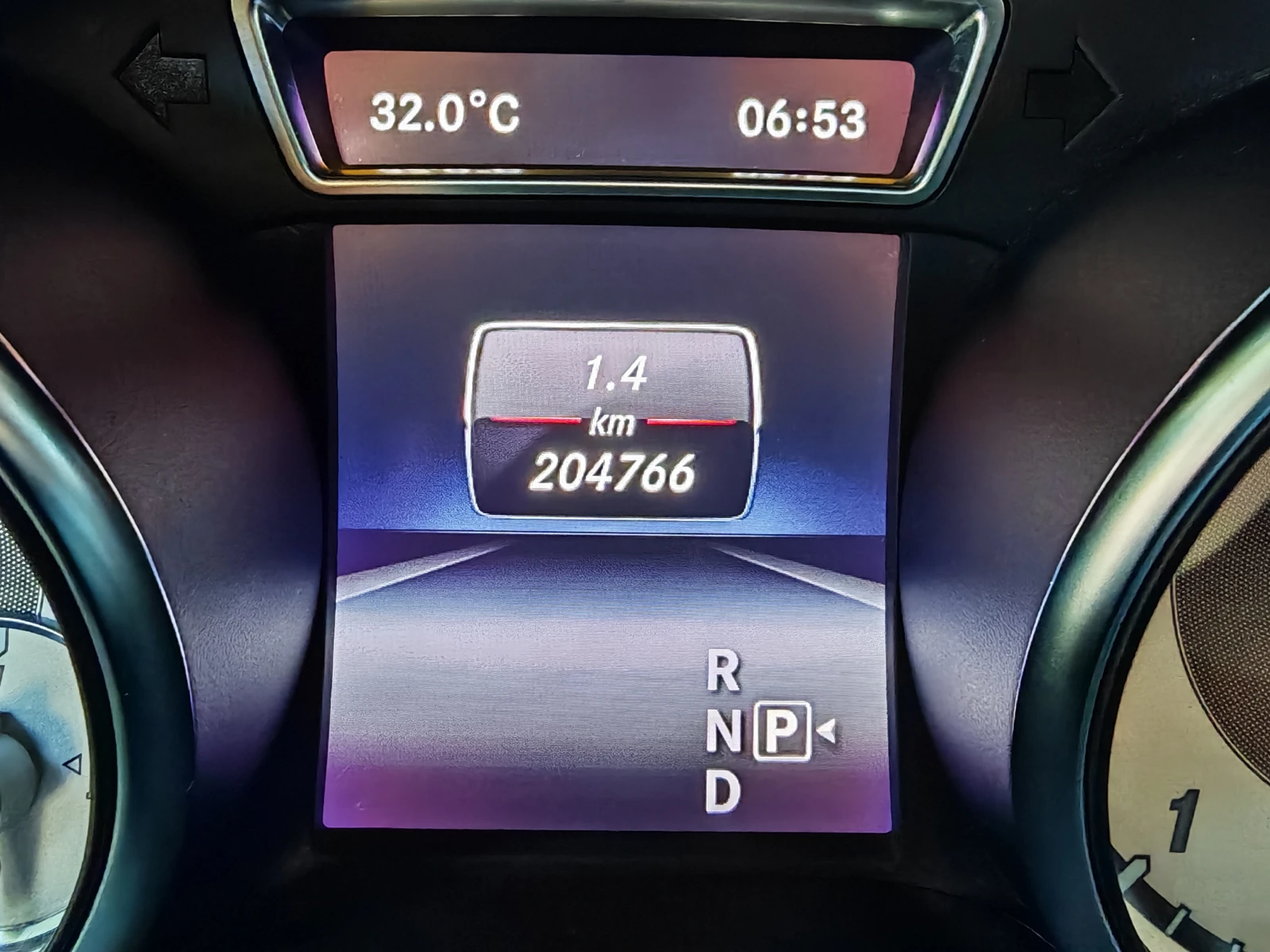 Mercedes-Benz GLA 200 2.2CDI-136к.с.-АВТОМАТИК, снимка 15 - Автомобили и джипове - 55098468