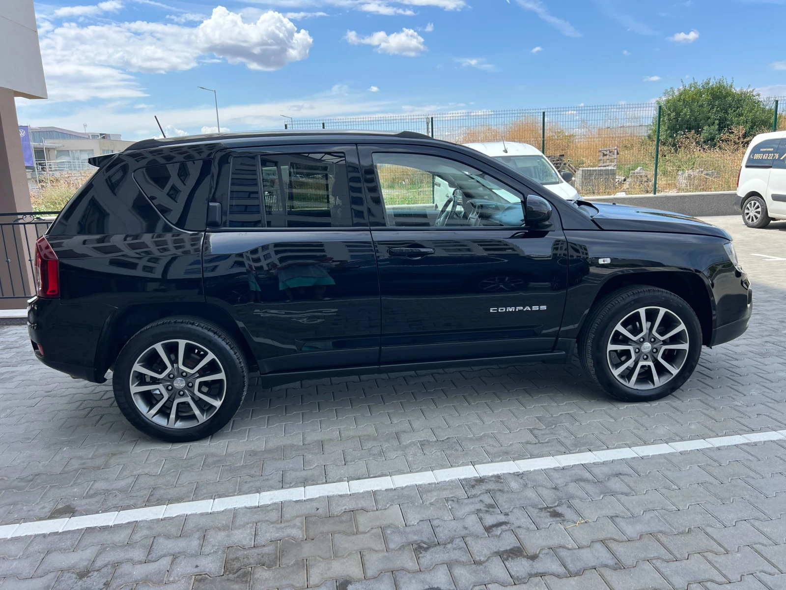 Jeep Compass 2.4I LIMITED EDITION 4X4 ВСИЧКИ ЕКСТРИ, снимка 8 - Автомобили и джипове - 55417075