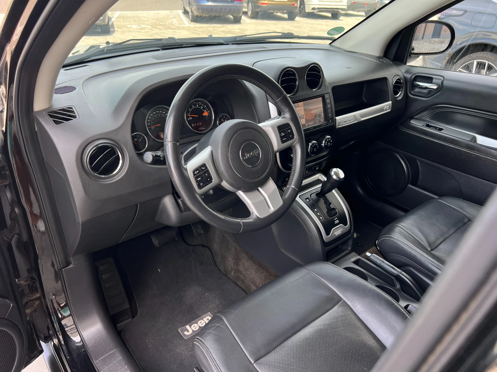 Jeep Compass 2.4I LIMITED EDITION 4X4 ВСИЧКИ ЕКСТРИ, снимка 9 - Автомобили и джипове - 55417075