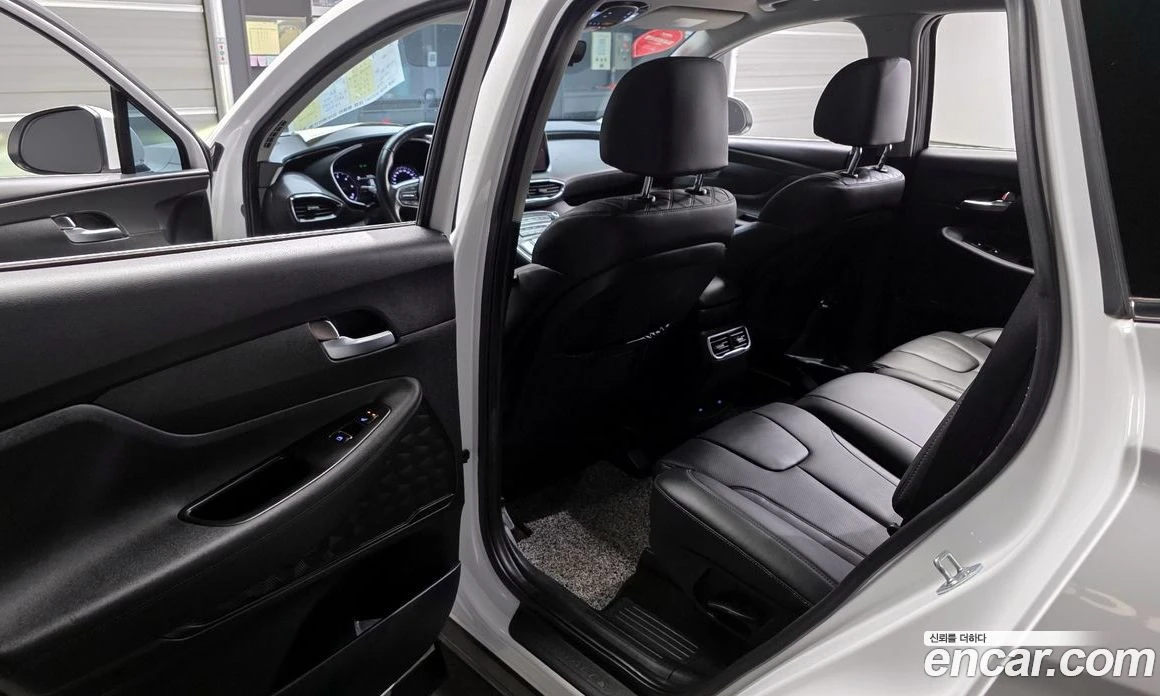 Hyundai Santa fe Diesel 2.2 2WD Exclusive, снимка 11 - Автомобили и джипове - 56155561