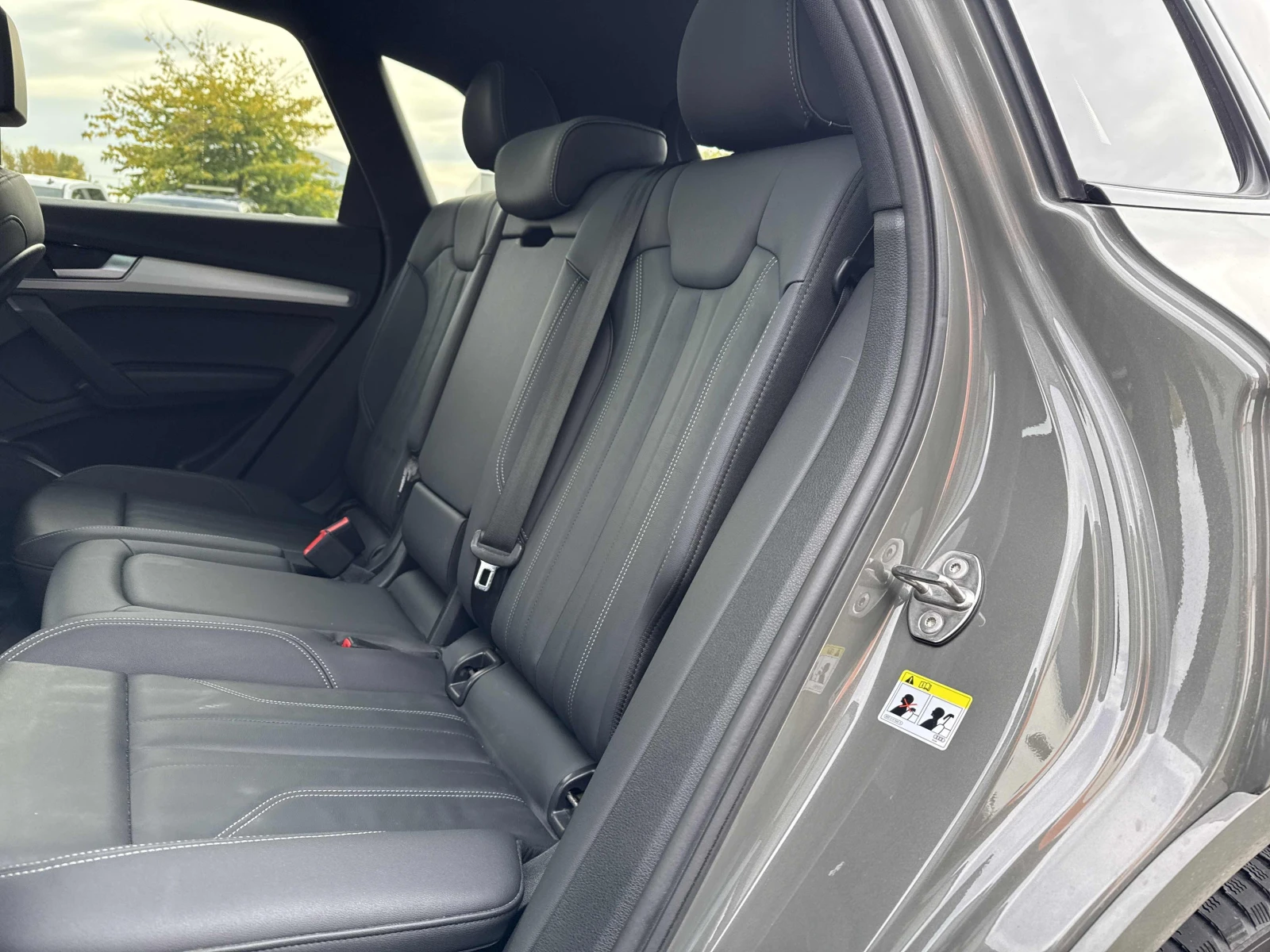 Audi Q5 Progressiv  Nardo grey  /  Distronic / Лизинг, снимка 11 - Автомобили и джипове - 56363476